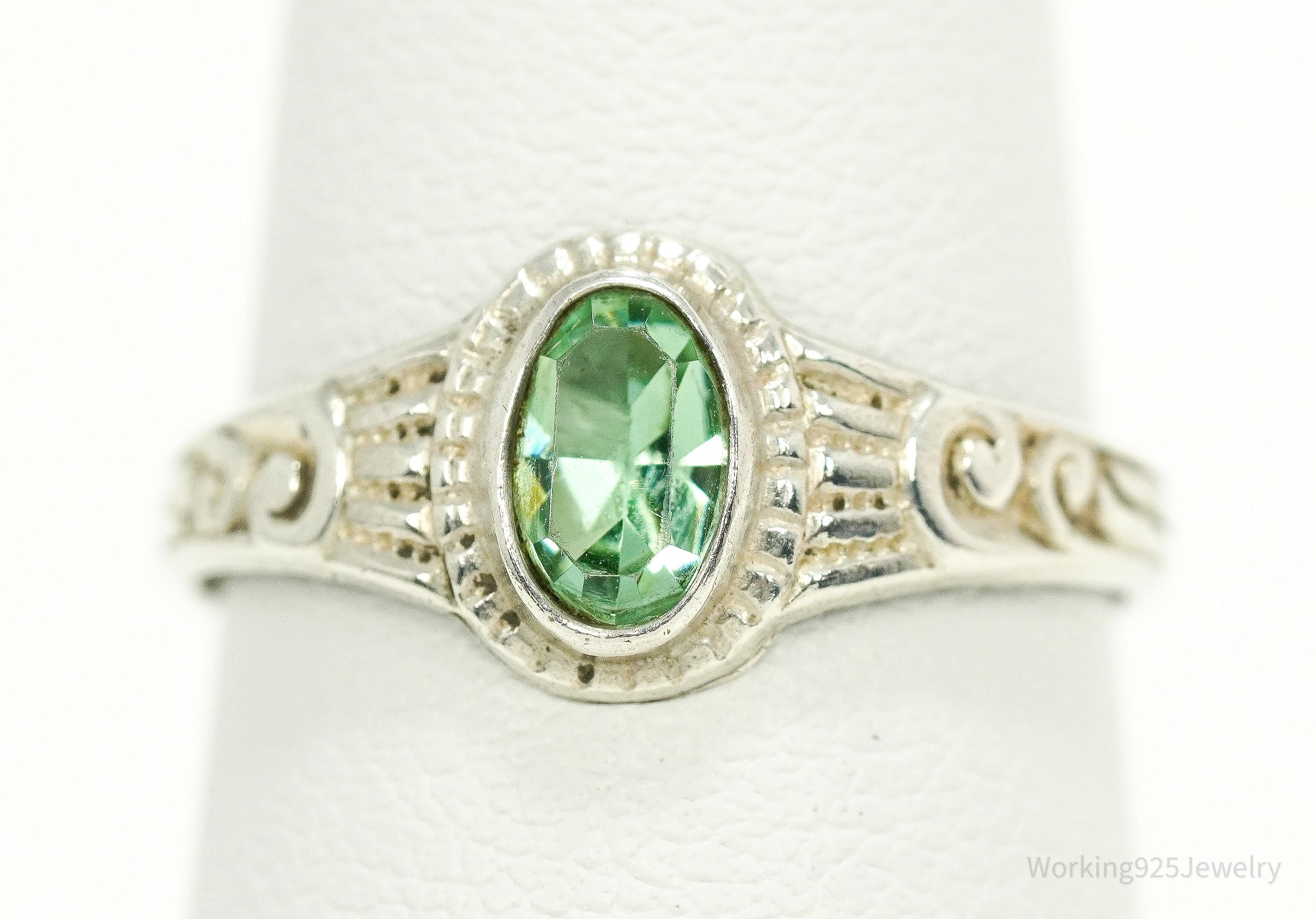 Antique Designer Uncas Green Glass Stone Sterling Silver Ring - Size 6