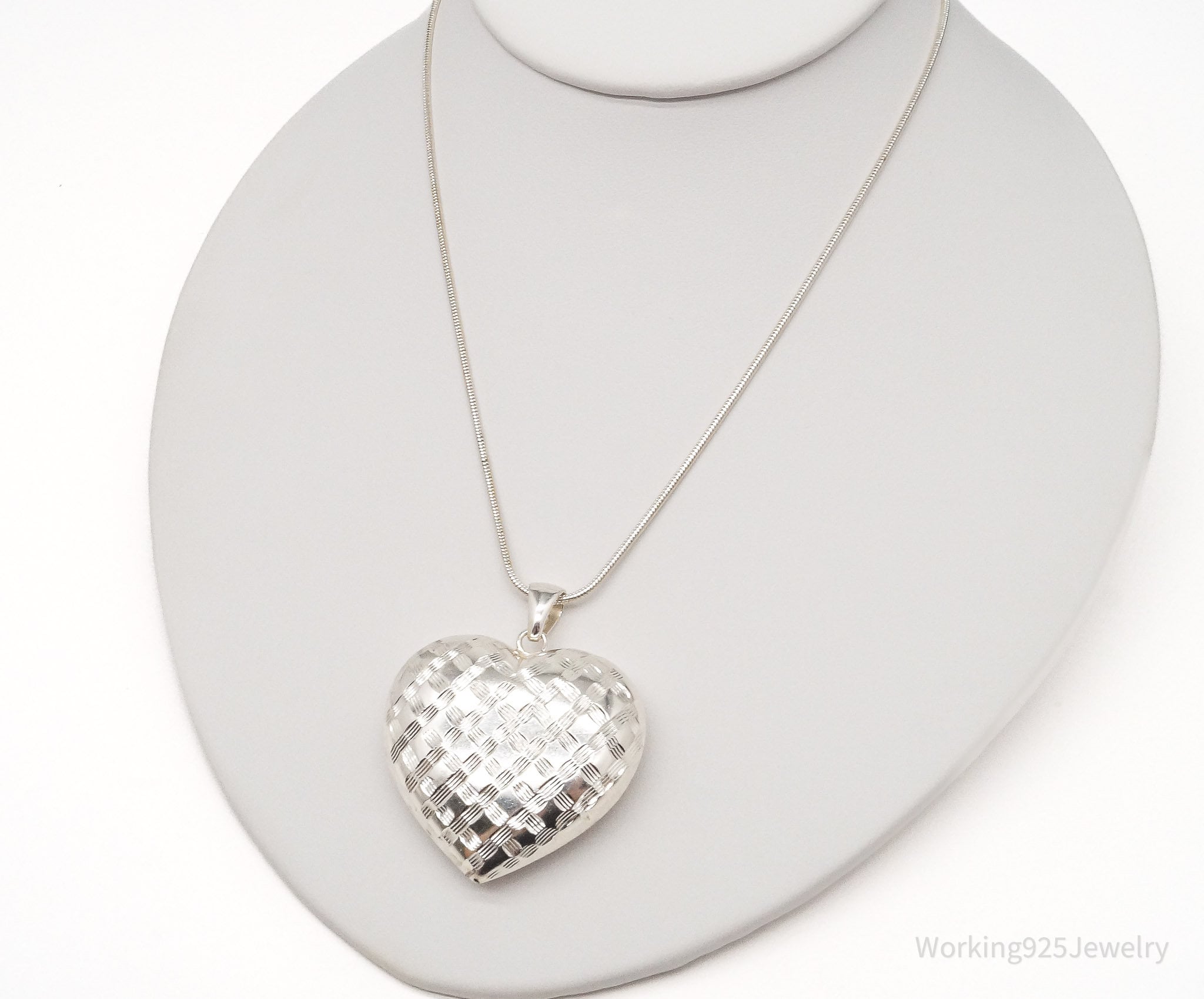 Vintage Italian Designer MILOR Large Puffy Heart Sterling Silver Necklace 22"