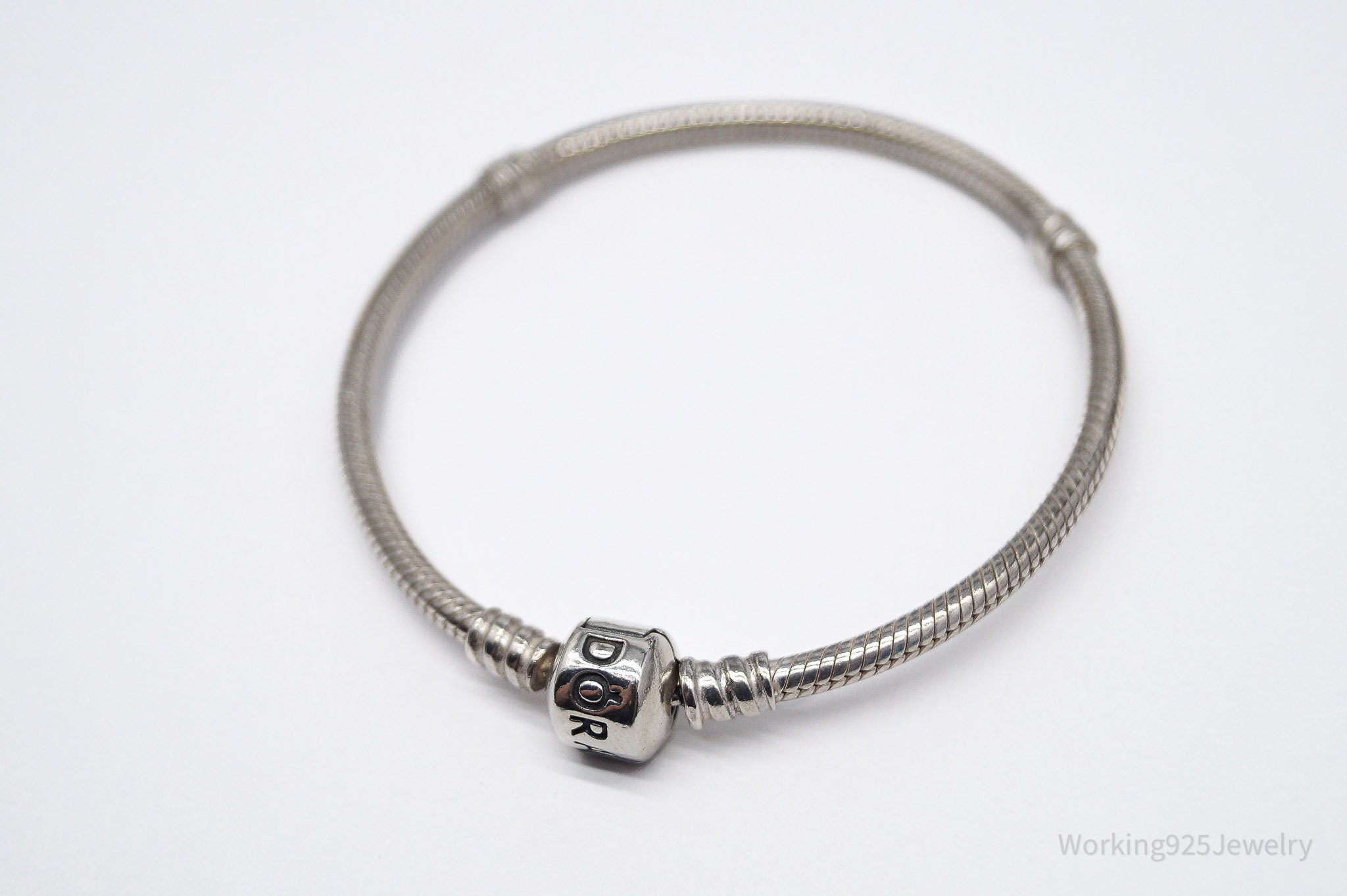 VTG Pandora Iconic Pandora Logo Sterling Silver Clasp Charm Bracelet 7 1/8"