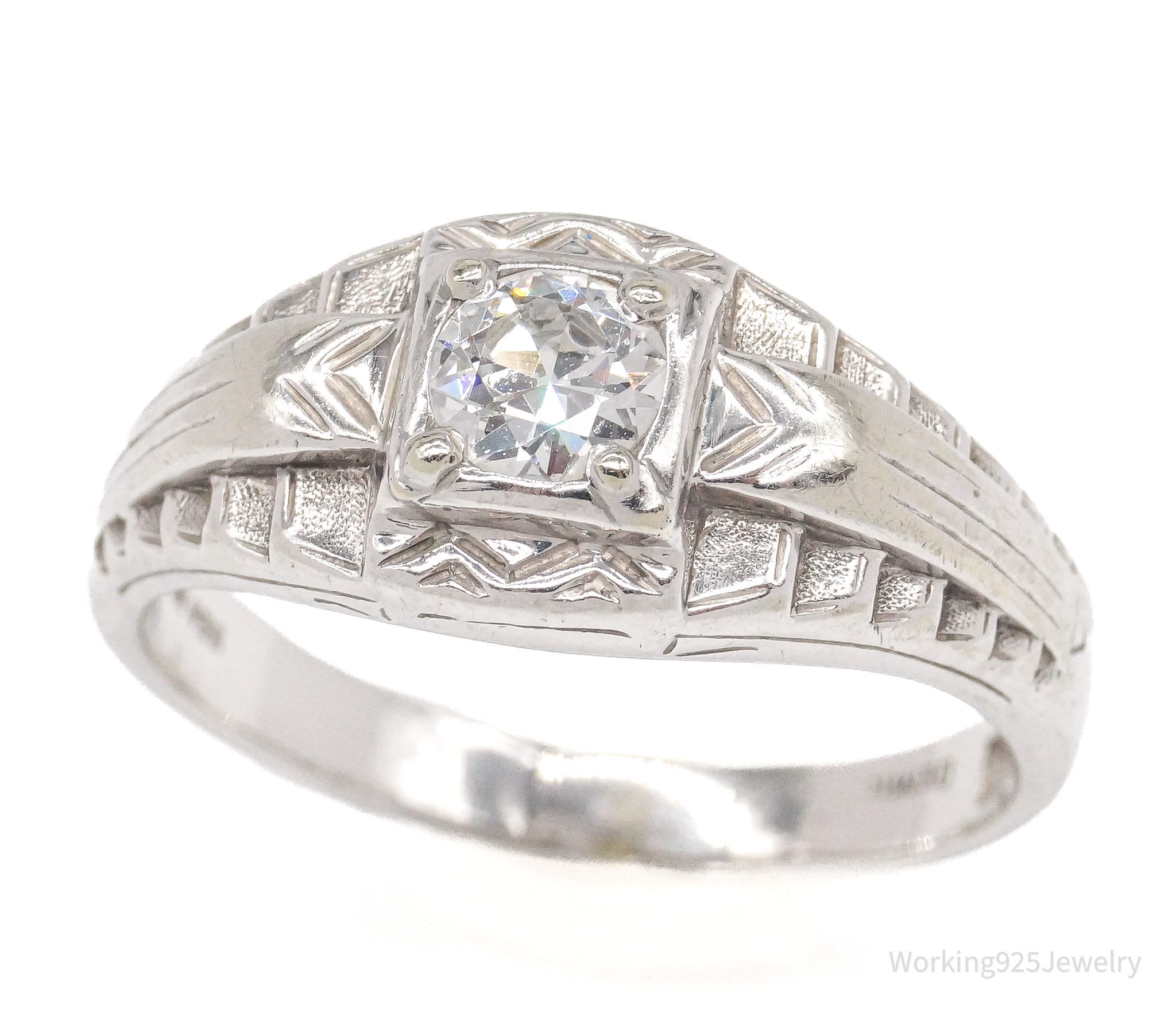 Vintage SeaHawks #32 Diamond 18K White Gold Ring - Size 9.5