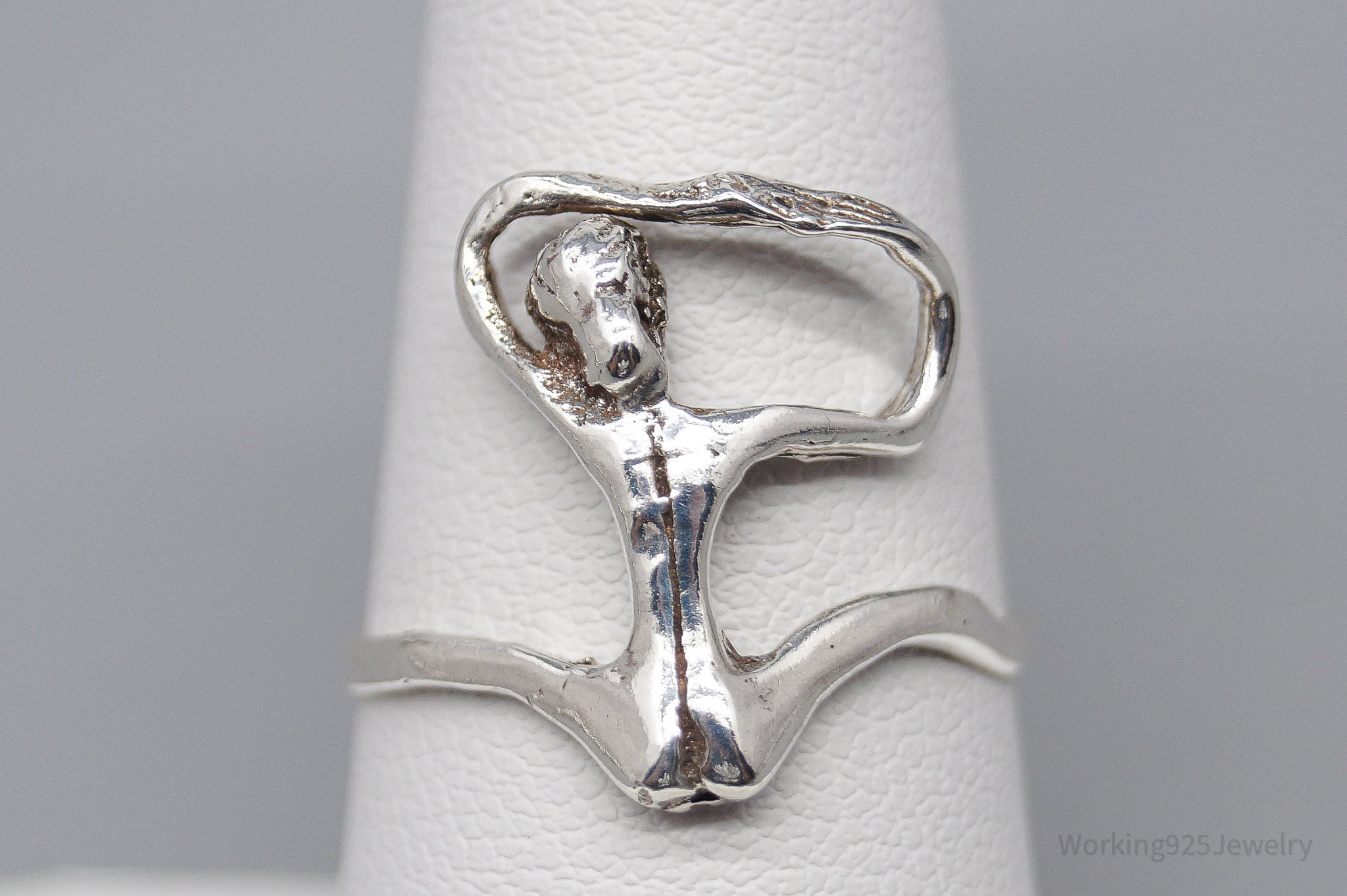 Vintage Woman Sterling Silver Ring - Size 7.75