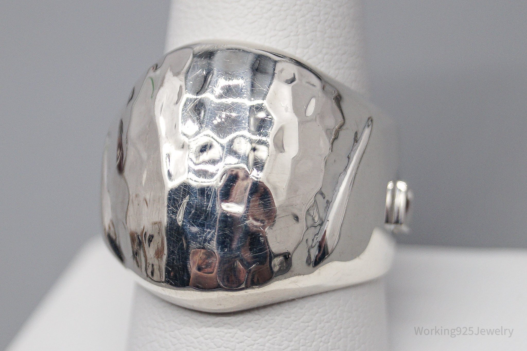 Vintage Designer Elle Sterling Silver & Ruby Band Ring - Size 10