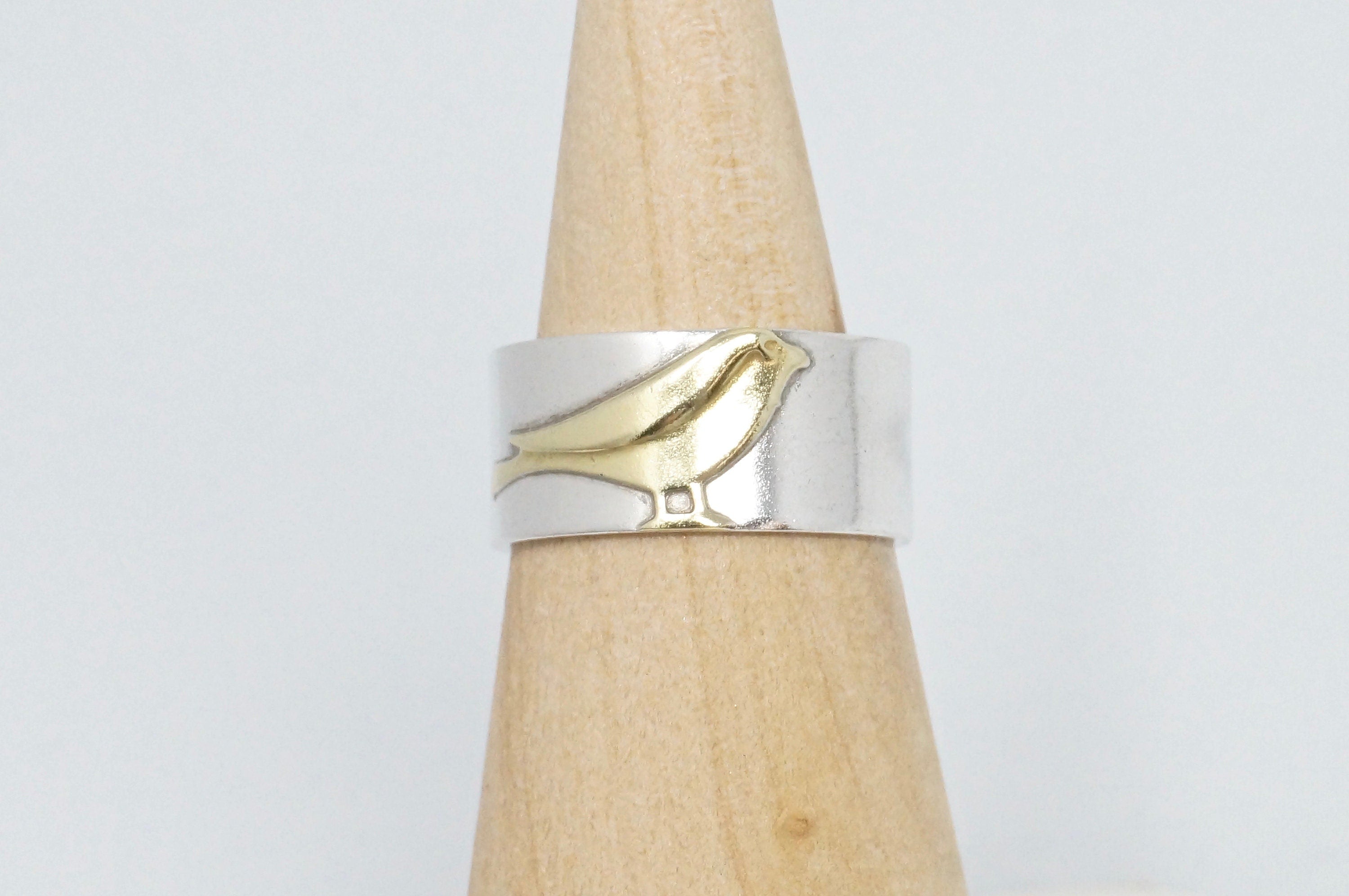 Beautiful Vintage Gold Vermeil Bird Lover Sterling Silver Band Ring - Size 7.75 -
