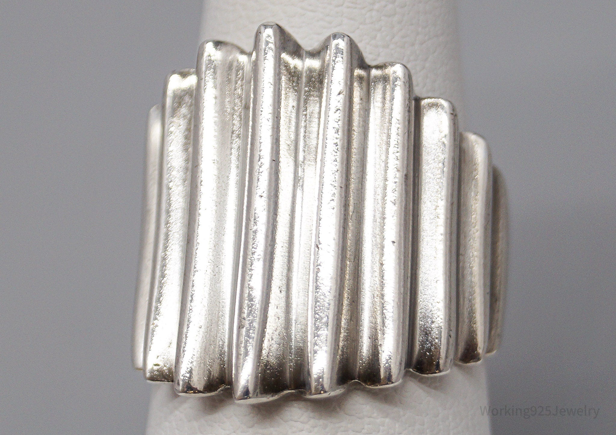 Vintage Puffy Ribbed Modernist Style Sterling Silver Ring - Size 7.75