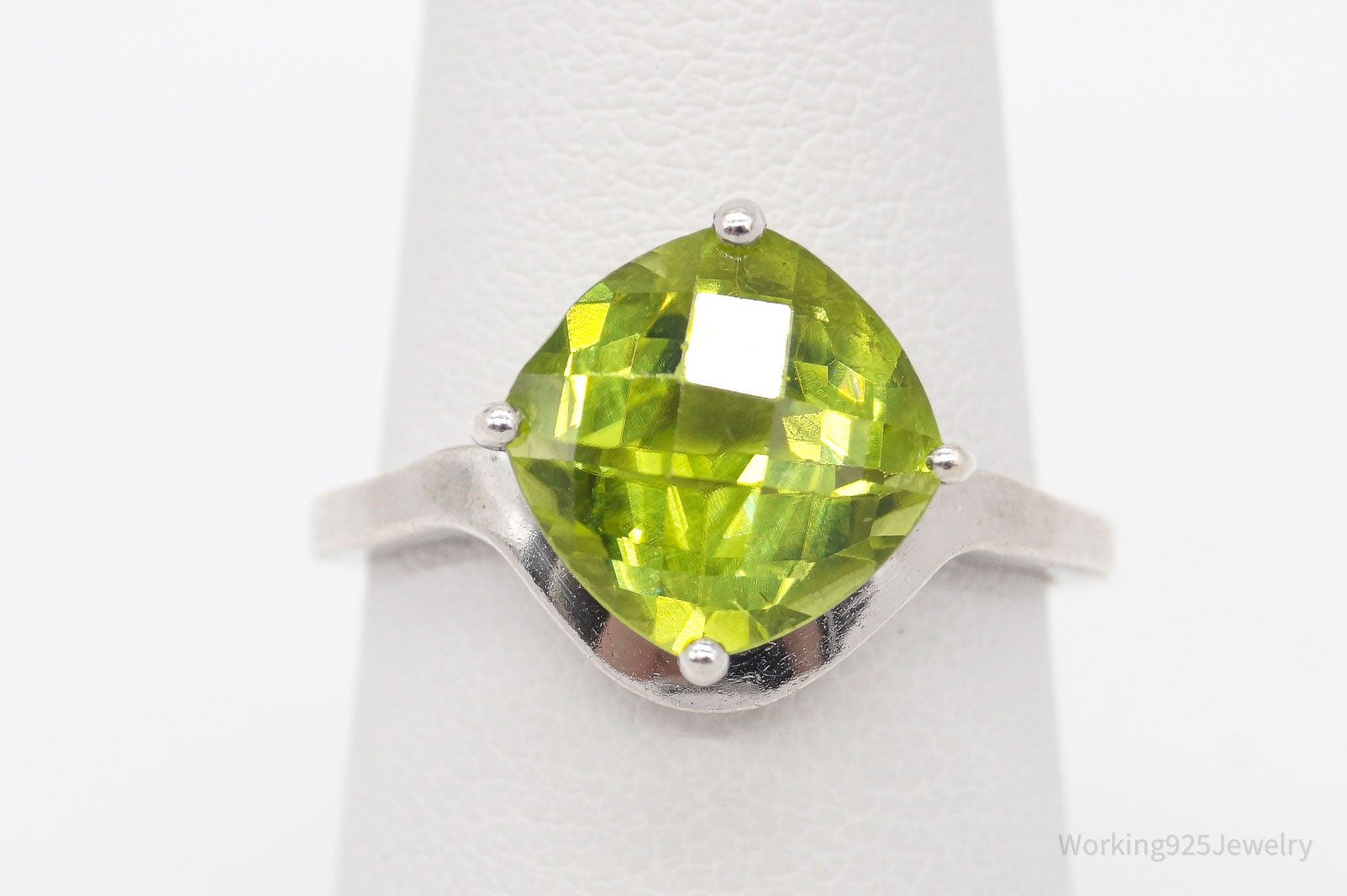 Vintage Peridot Sterling Silver Ring - Size 6.75