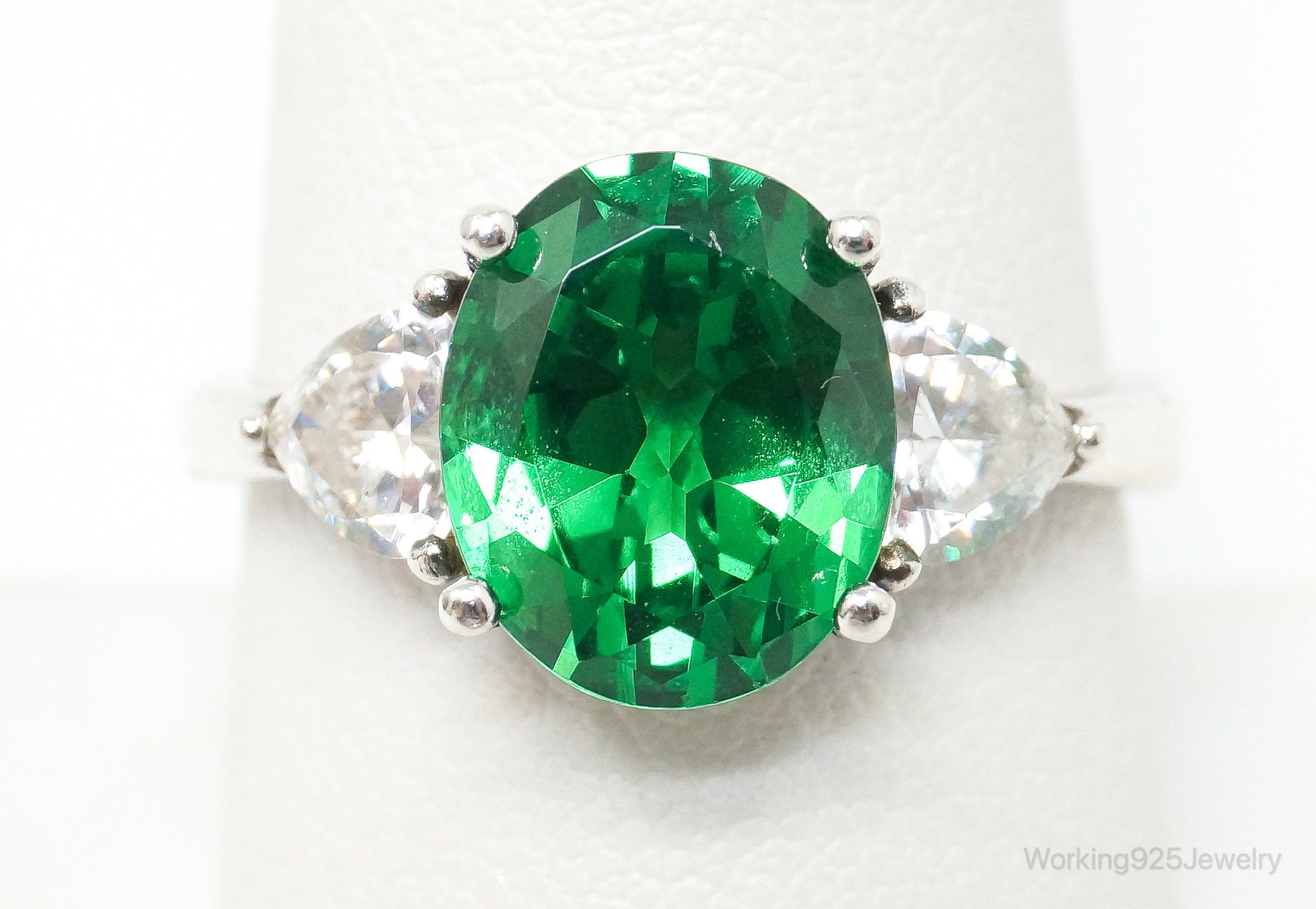 Vintage Simulated Emerald DQCZ Accented Sterling Silver Ring SZ 8.5