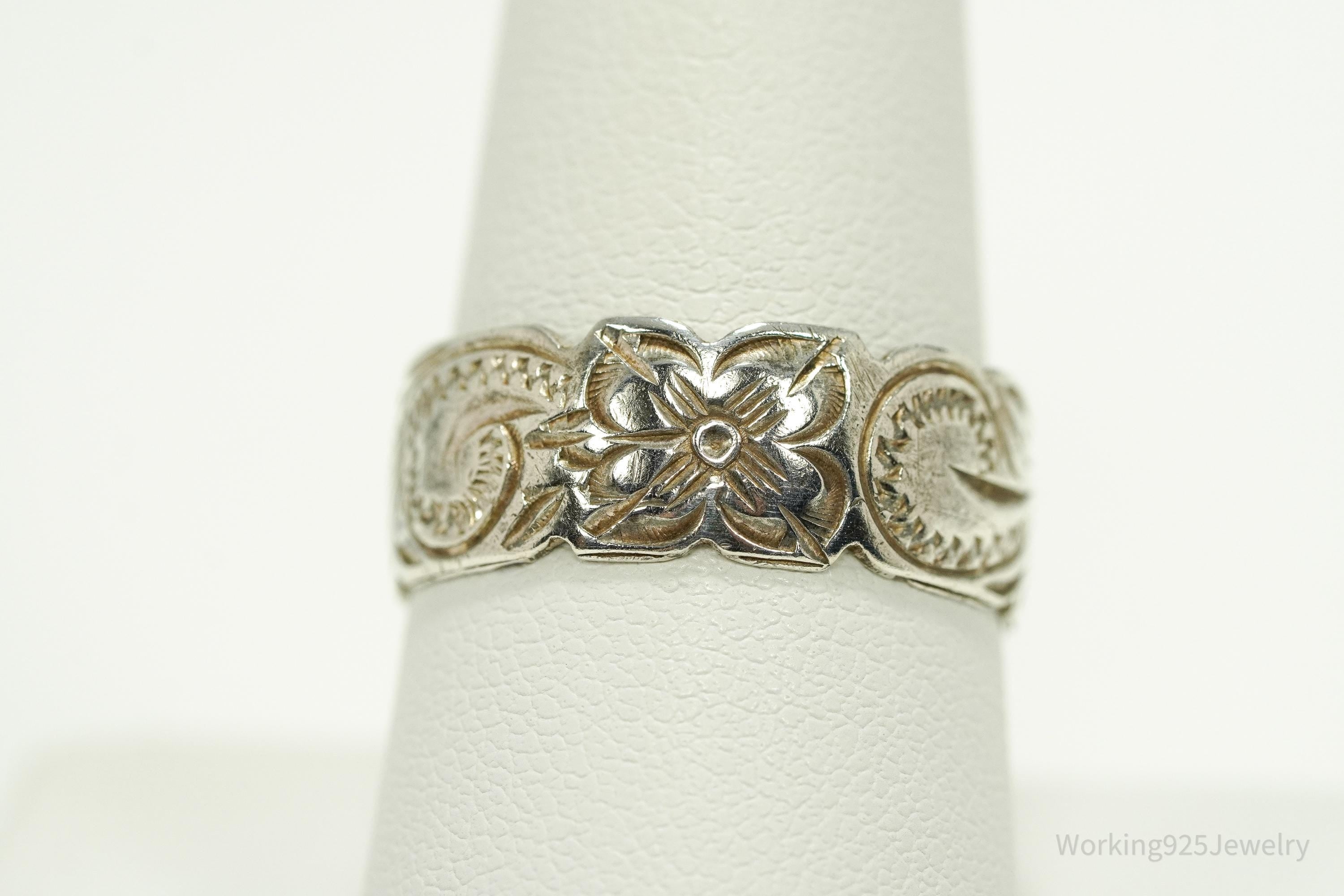 Vintage Floral Etched Sterling Silver Band Ring - Size 9.25