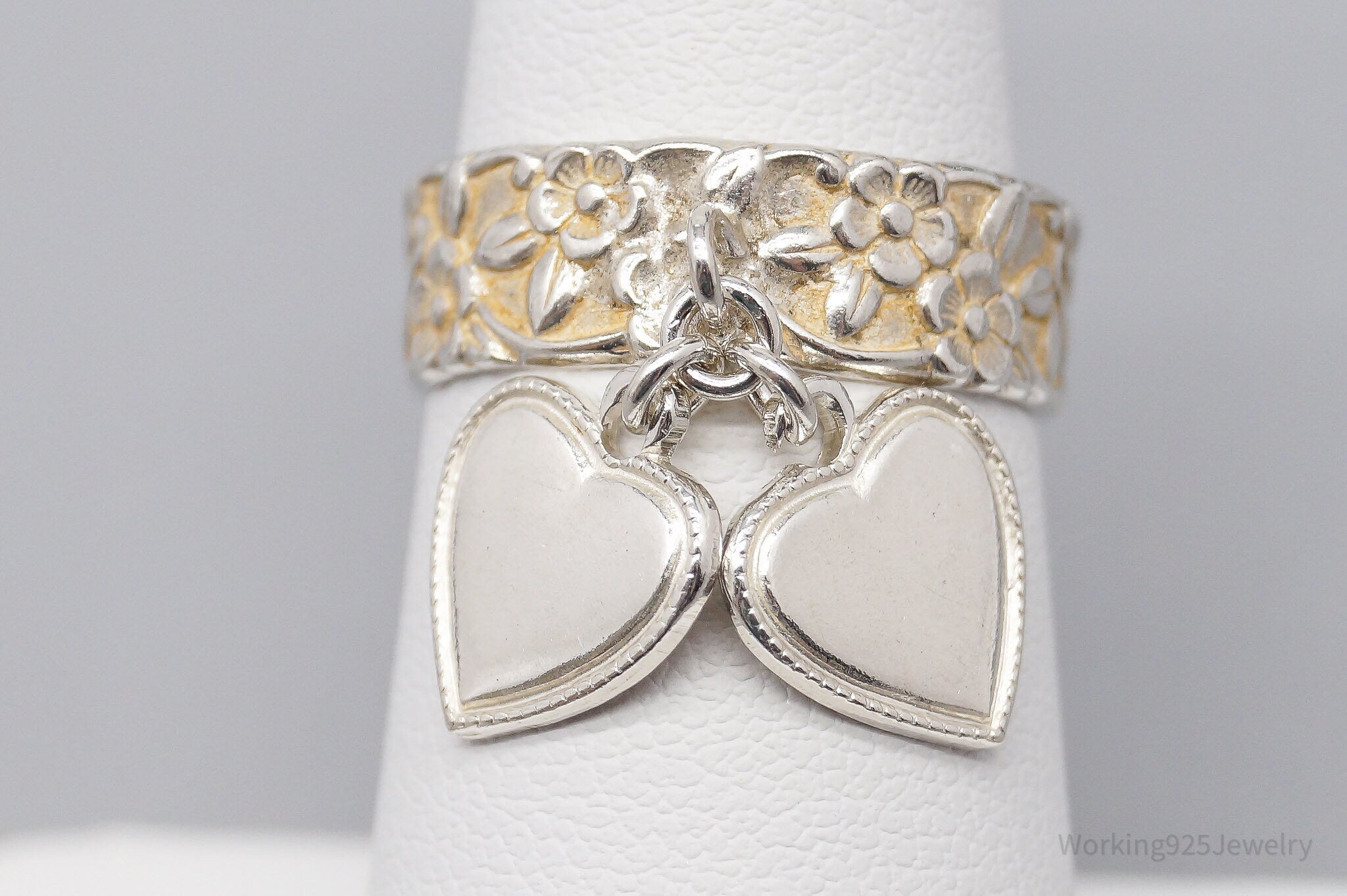 Antique Sweethearts Charms Floral Pattern Sterling Silver Ring - Size 6