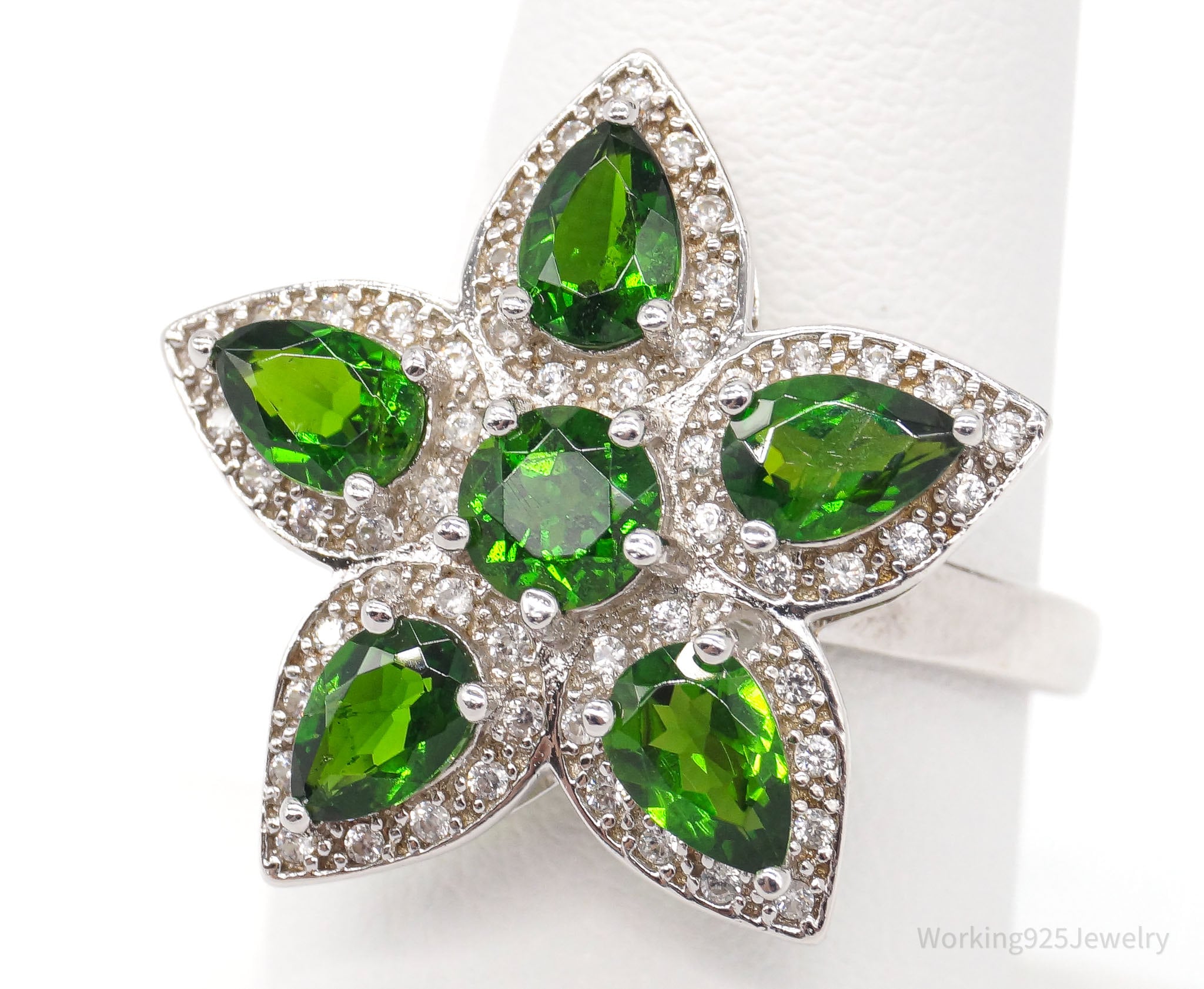 Vintage lab Emerald Cubic Zirconia Flower Sterling Silver Ring - Size 8.25