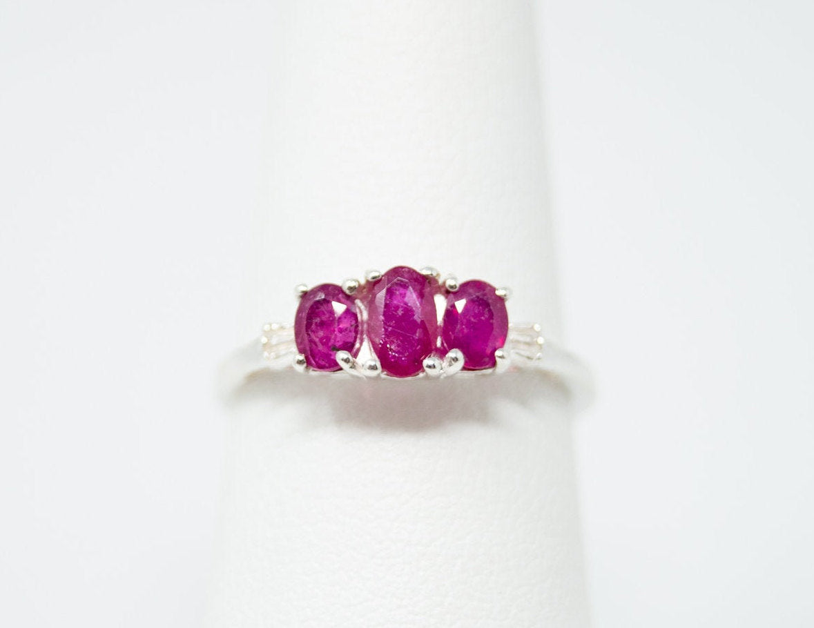 Vintage Art Deco Style Red Ruby Sterling Silver Statement Ring - Size 5