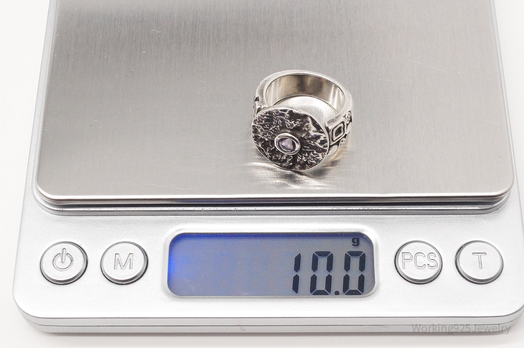 Vintage Ripple Medallion Amethyst Sterling Silver Ring - Size 5.25
