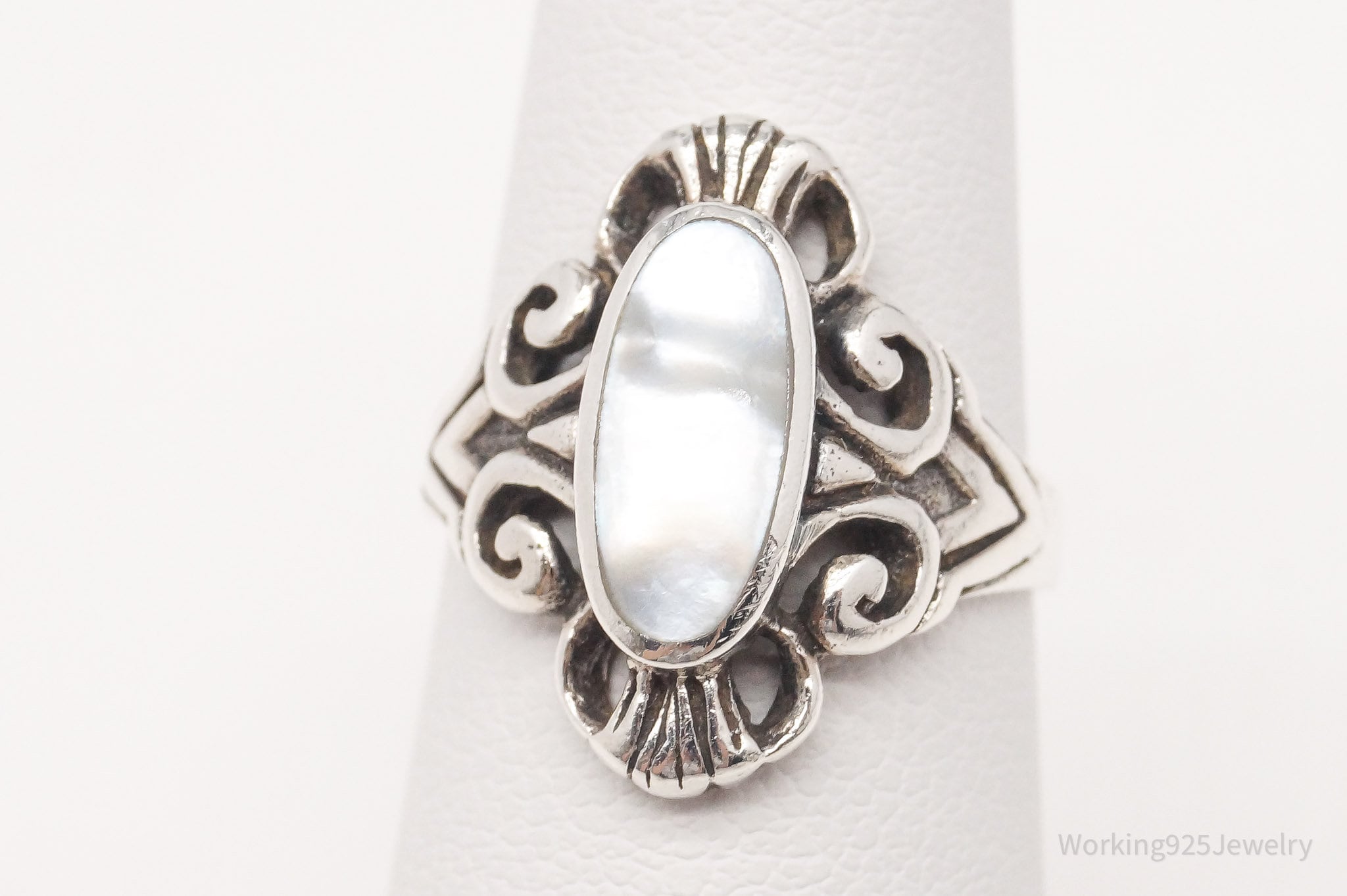 Vintage Mother Of Pearl Sterling Silver Ring - Size 5