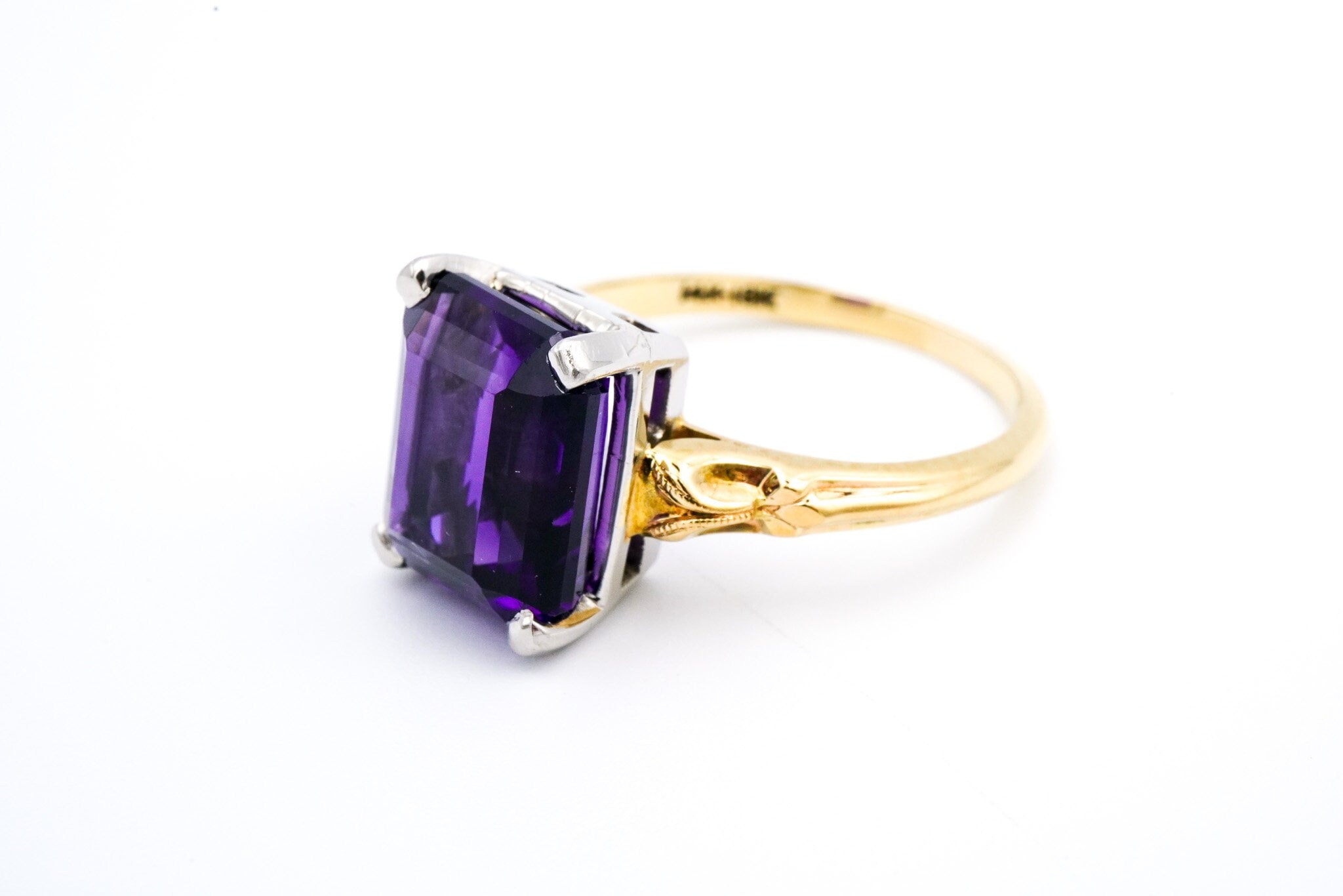 18K Yellow & 14K White Gold and Amethyst Cocktail Ring - Size 6 3/4