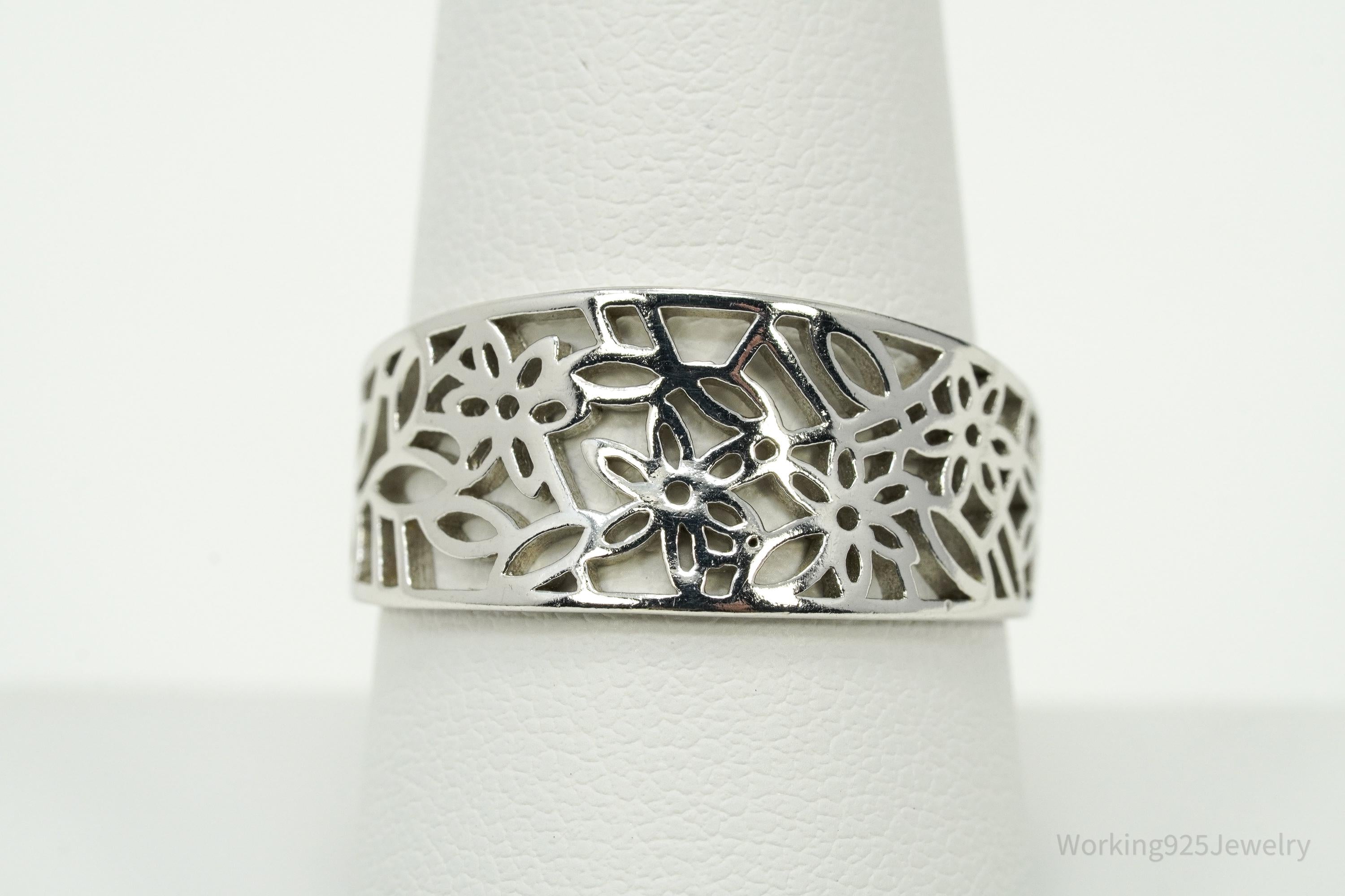 Vintage Cut Out Flowers Design Sterling Silver Ring - Size 8.75