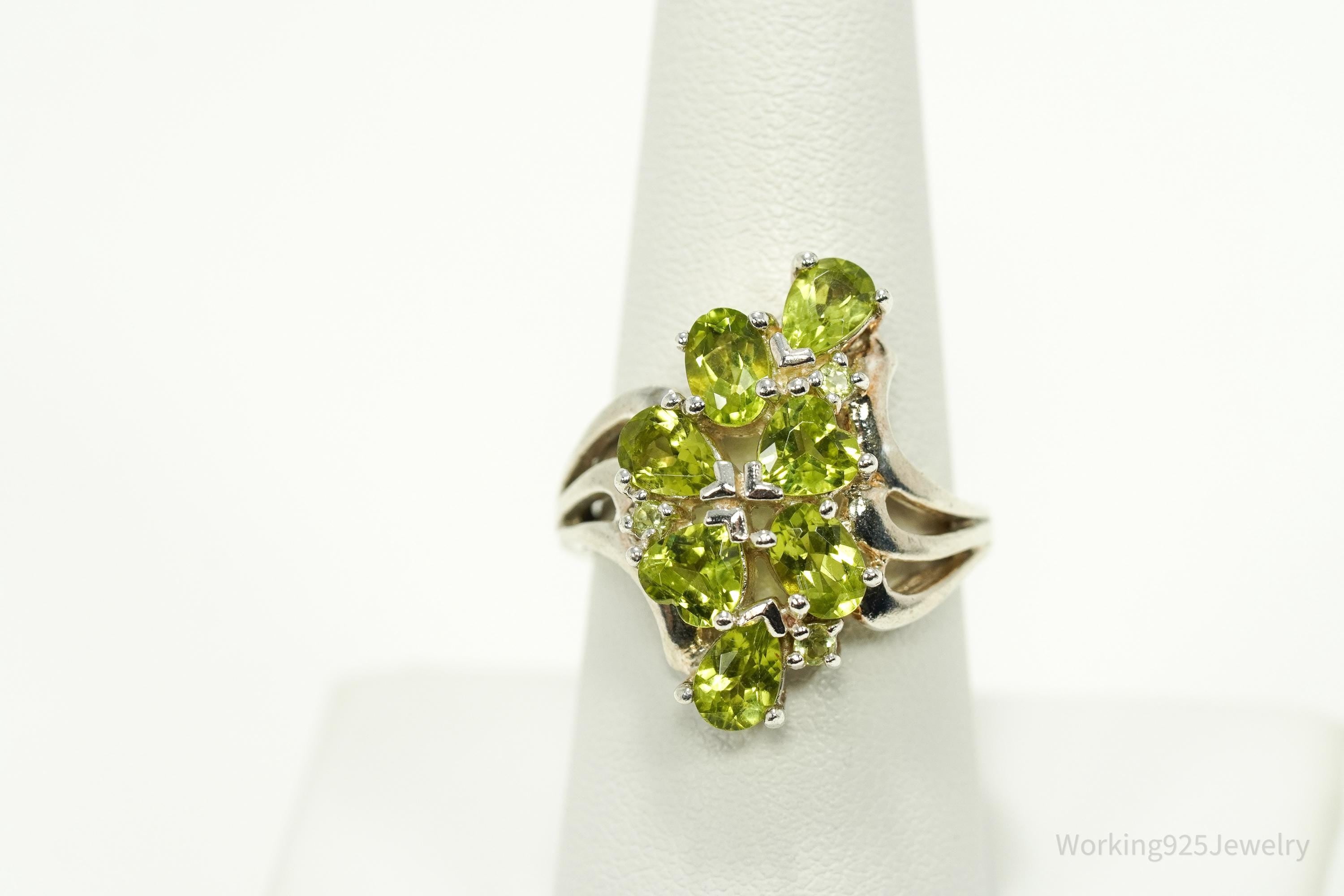 Vintage Green Peridot Sterling Silver Ring - Size 8