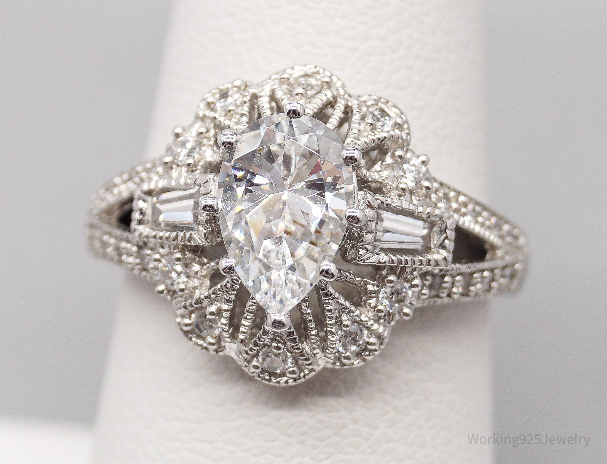 Vintage Cubic Zirconia Sterling Silver Ring - Size 7