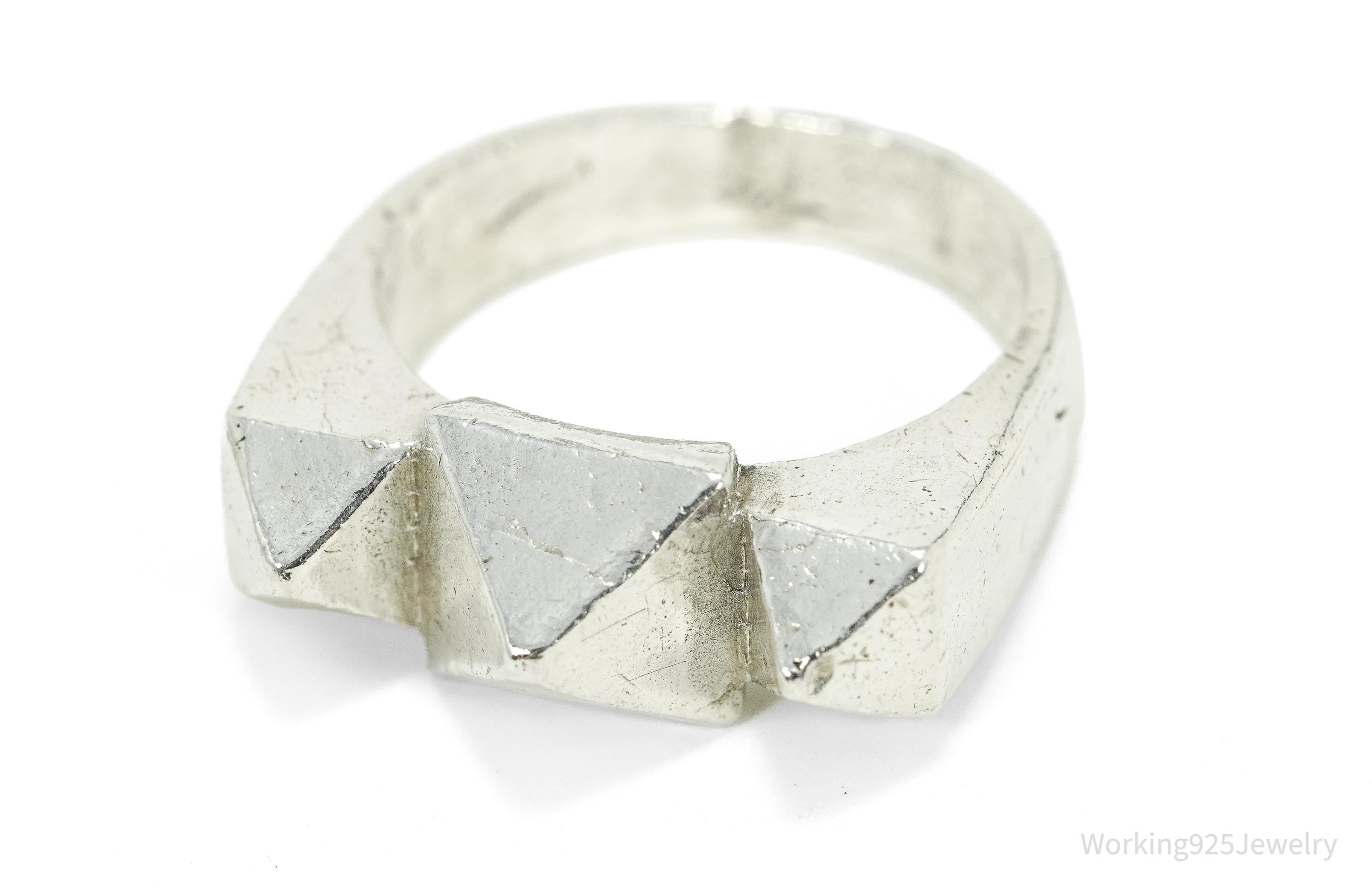 Vintage Triple Pyramid Silver Handmade Band Ring - Size 9