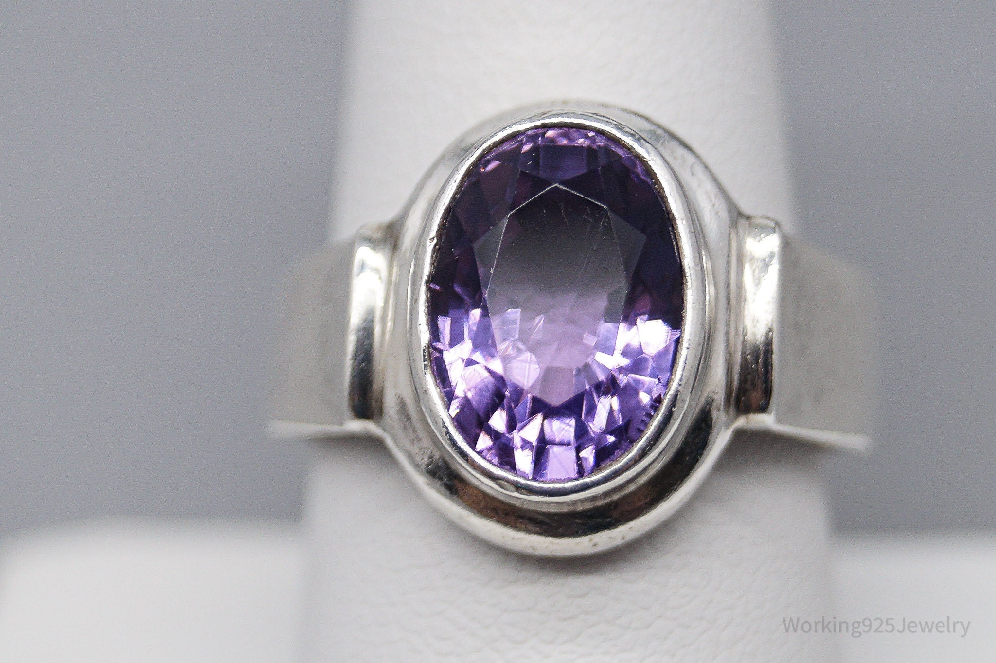 Vintage Amethyst Modernist Sterling Silver Ring - Size 9.5