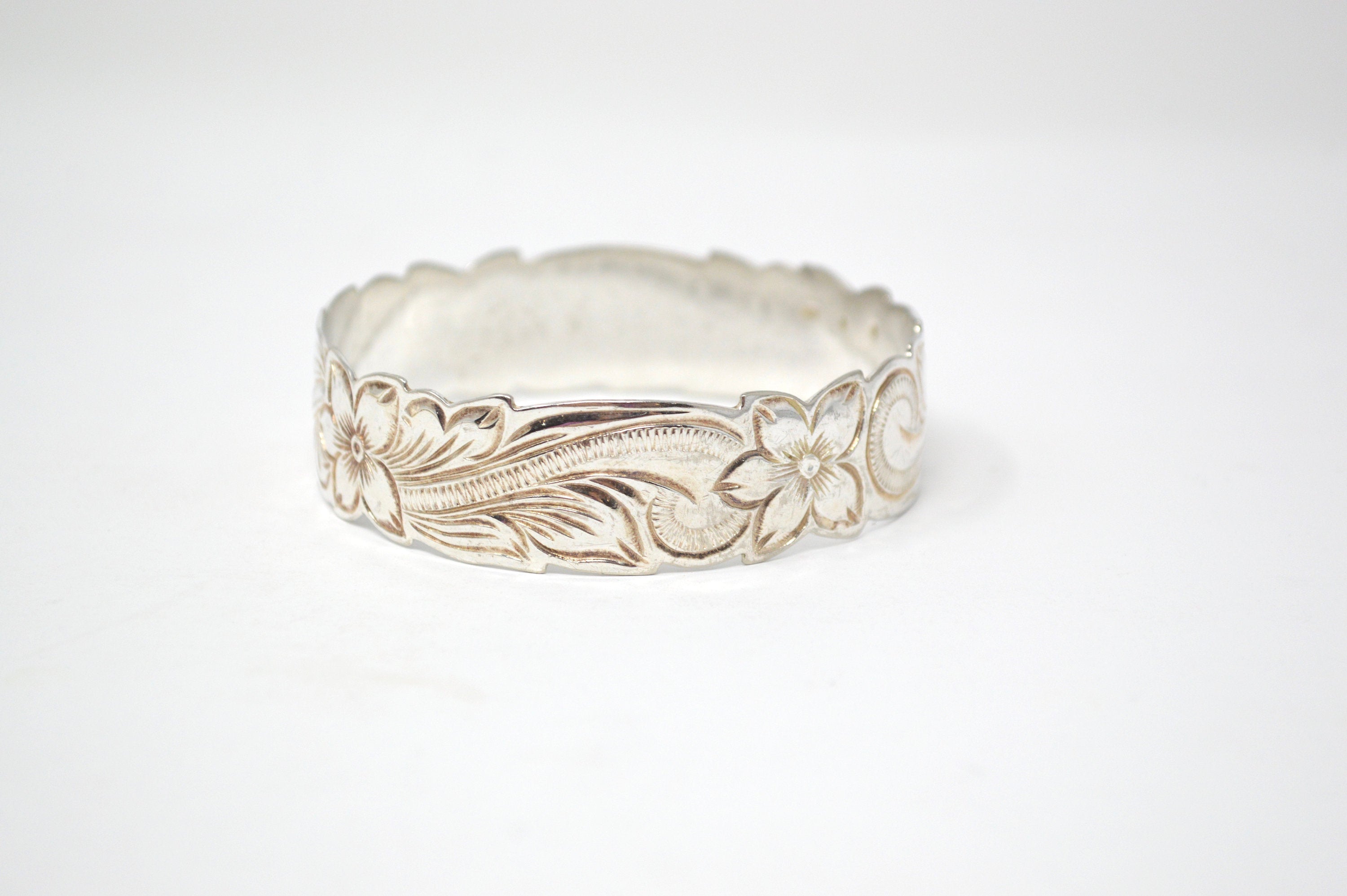 Vintage Floral Flower Pattern Carved Sterling Silver Bangle Bracelet