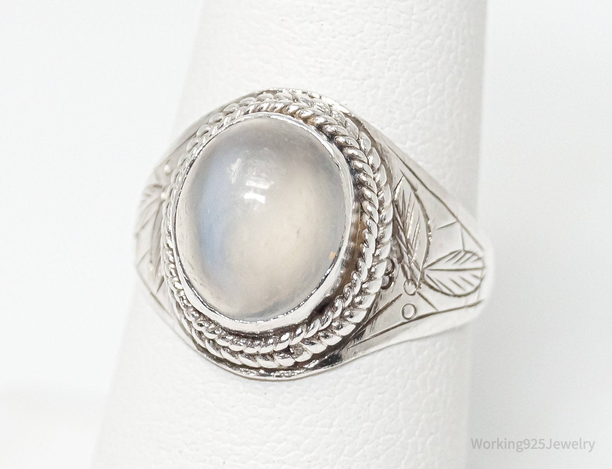 Vintage White Moonstone Leaf Etched Sterling Silver Ring - Sz 7.5