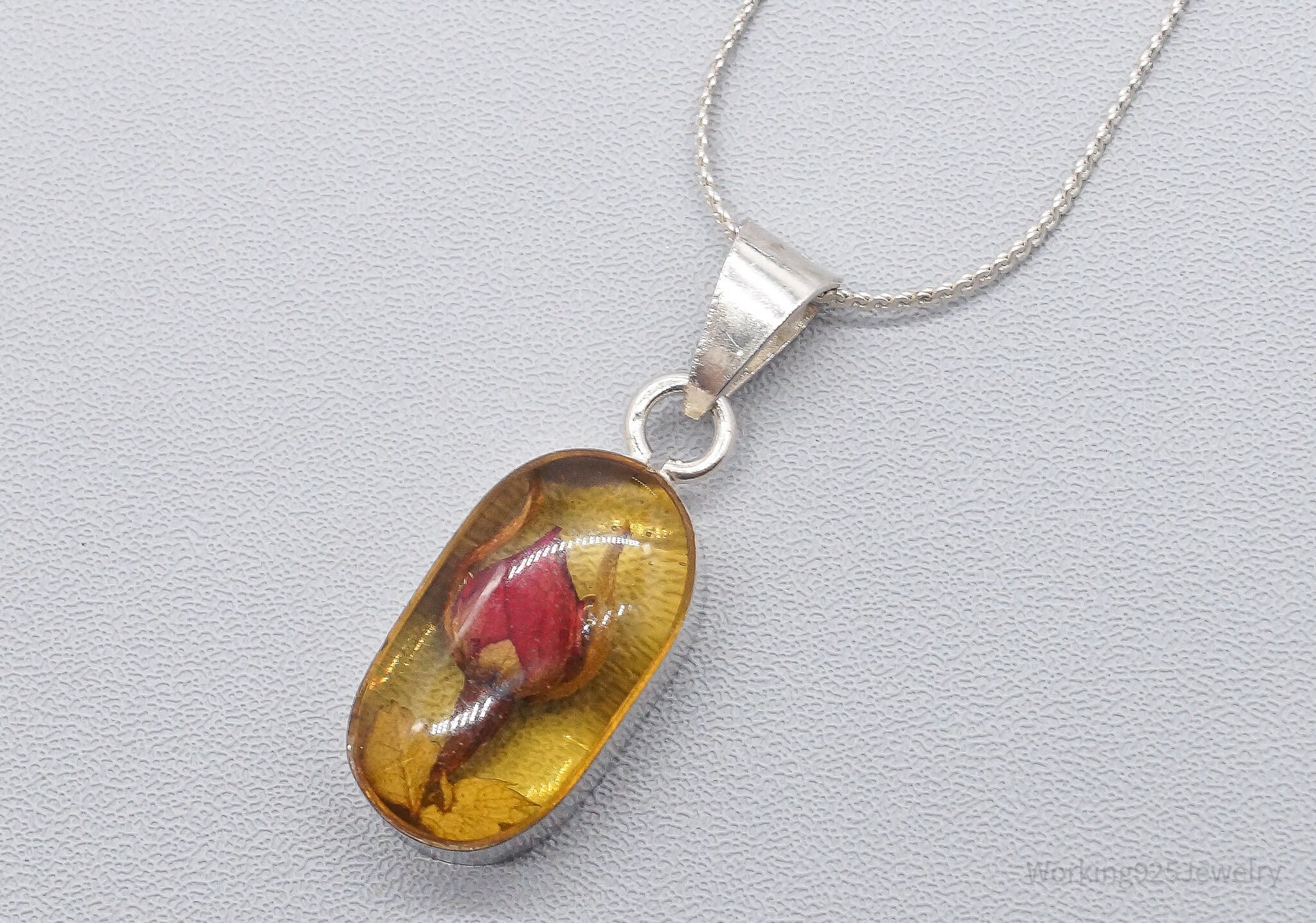 Vintage Resin Dried Flower Sterling Silver Necklace 16"