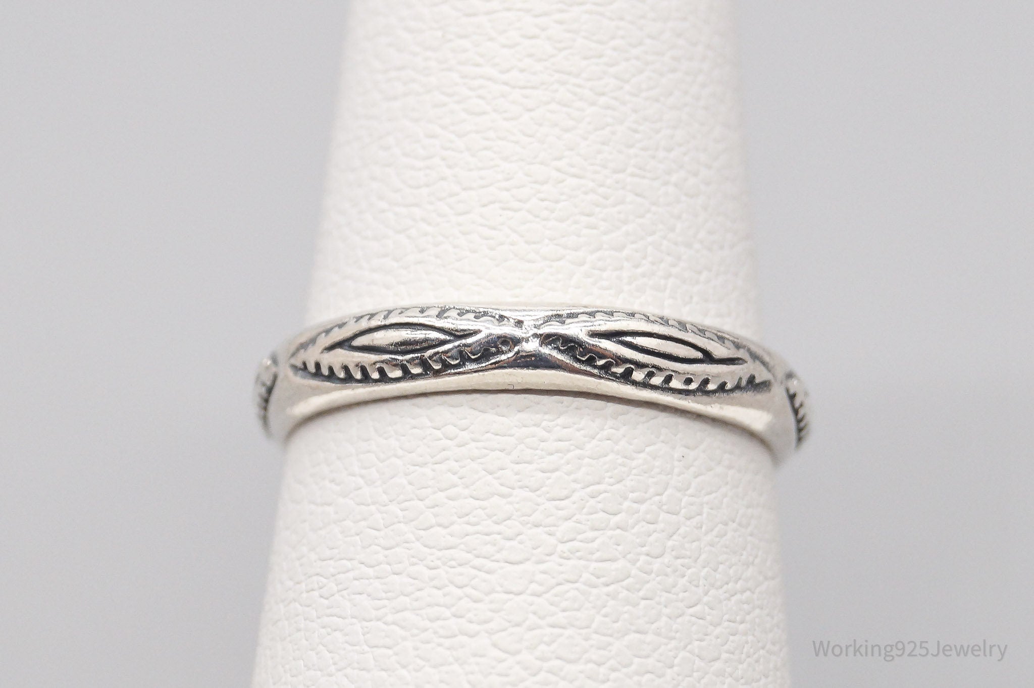 Vintage Native American Sterling Silver Band Ring - Size 5.75