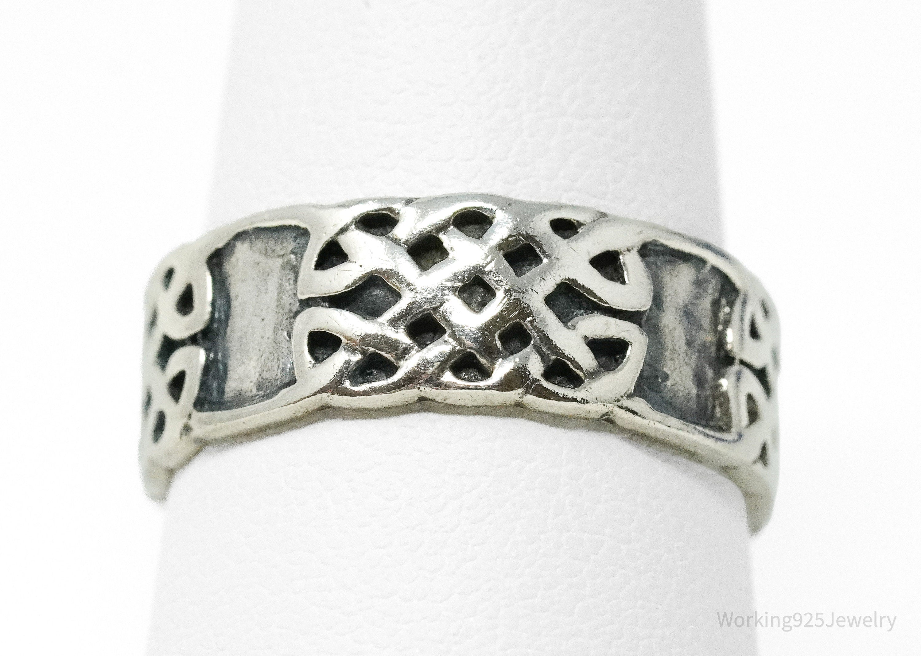 Vintage Celtic Knot Design Sterling Silver Band Ring - Size 9