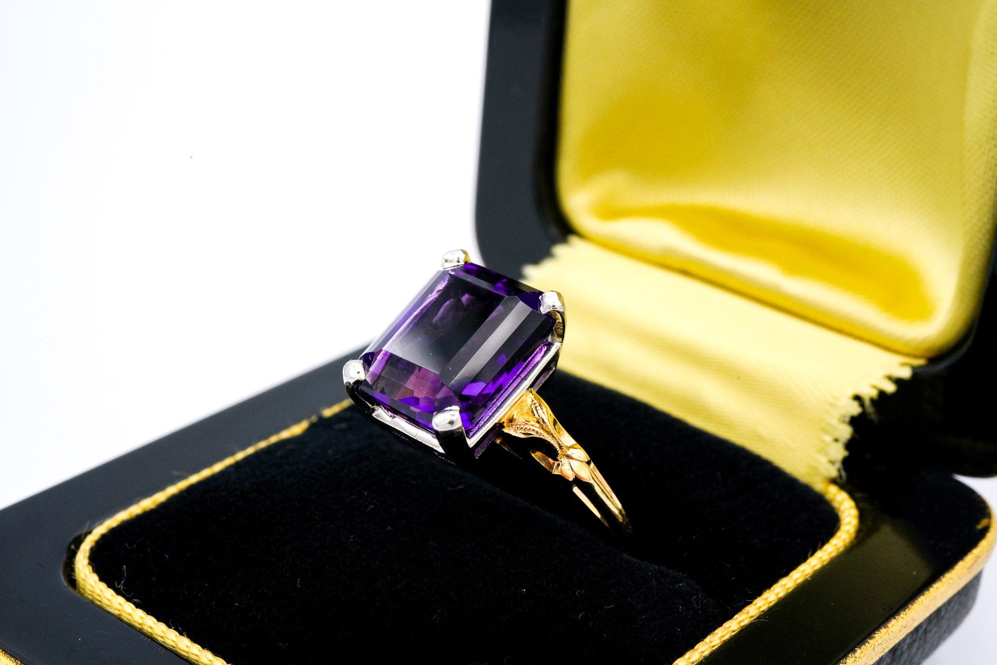 18K Yellow & 14K White Gold and Amethyst Cocktail Ring - Size 6 3/4