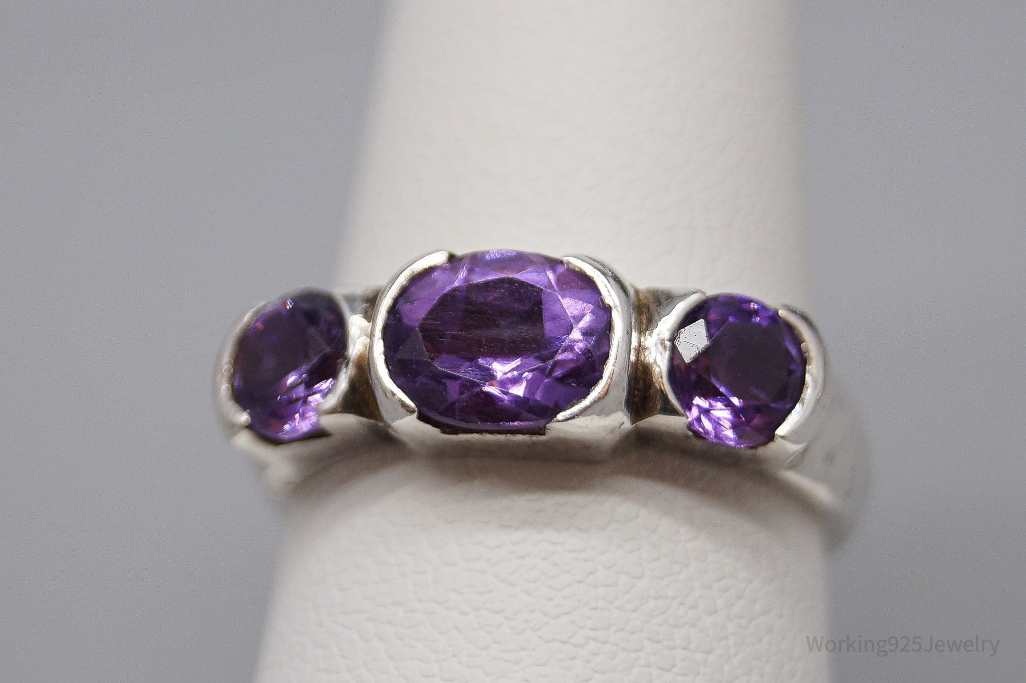 Vintage Amethyst Sterling Silver Ring - Size 7.5