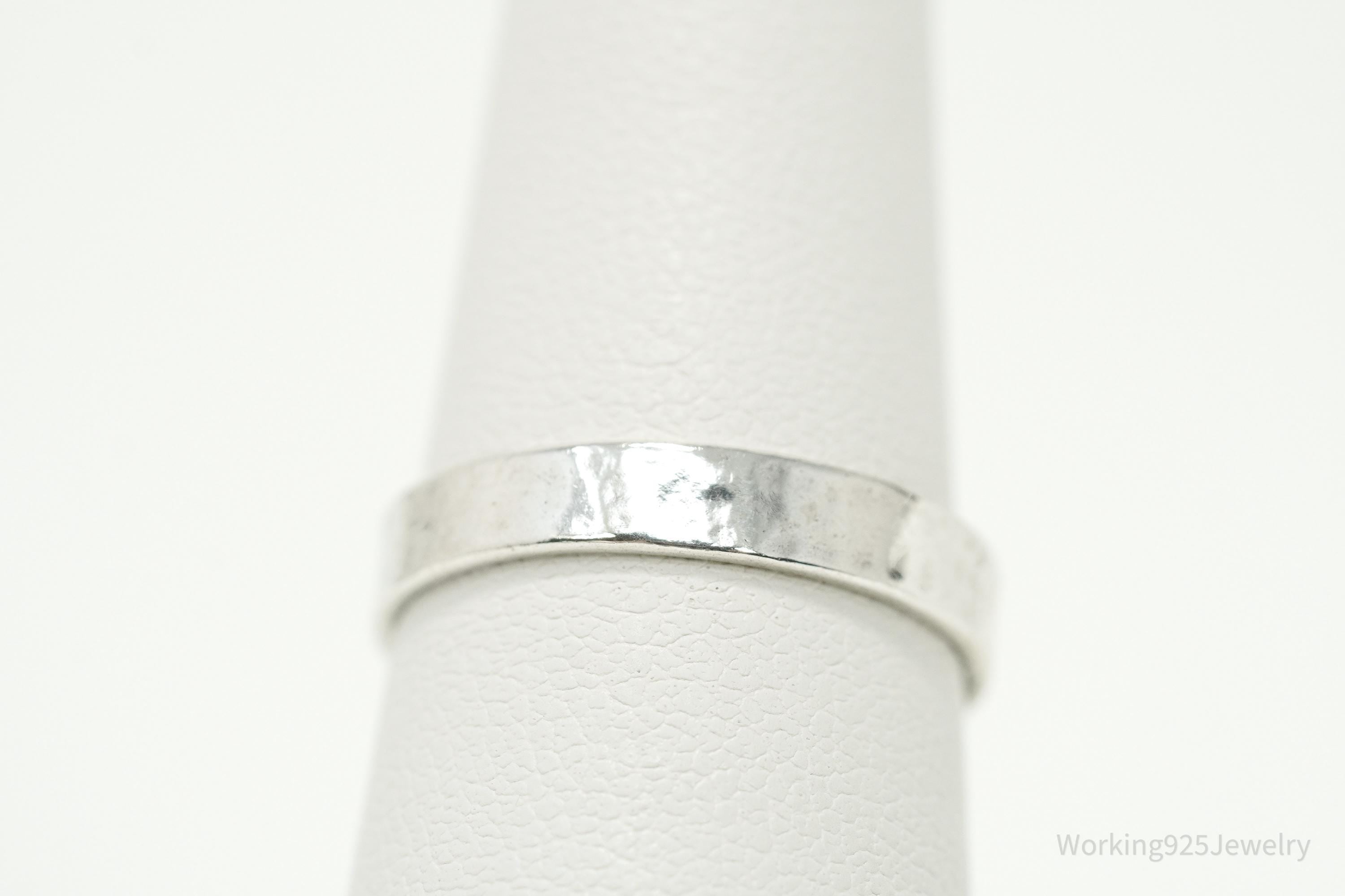 Vintage Silpada Retired Hammered Style Sterling Silver Band Ring - Size 7.25