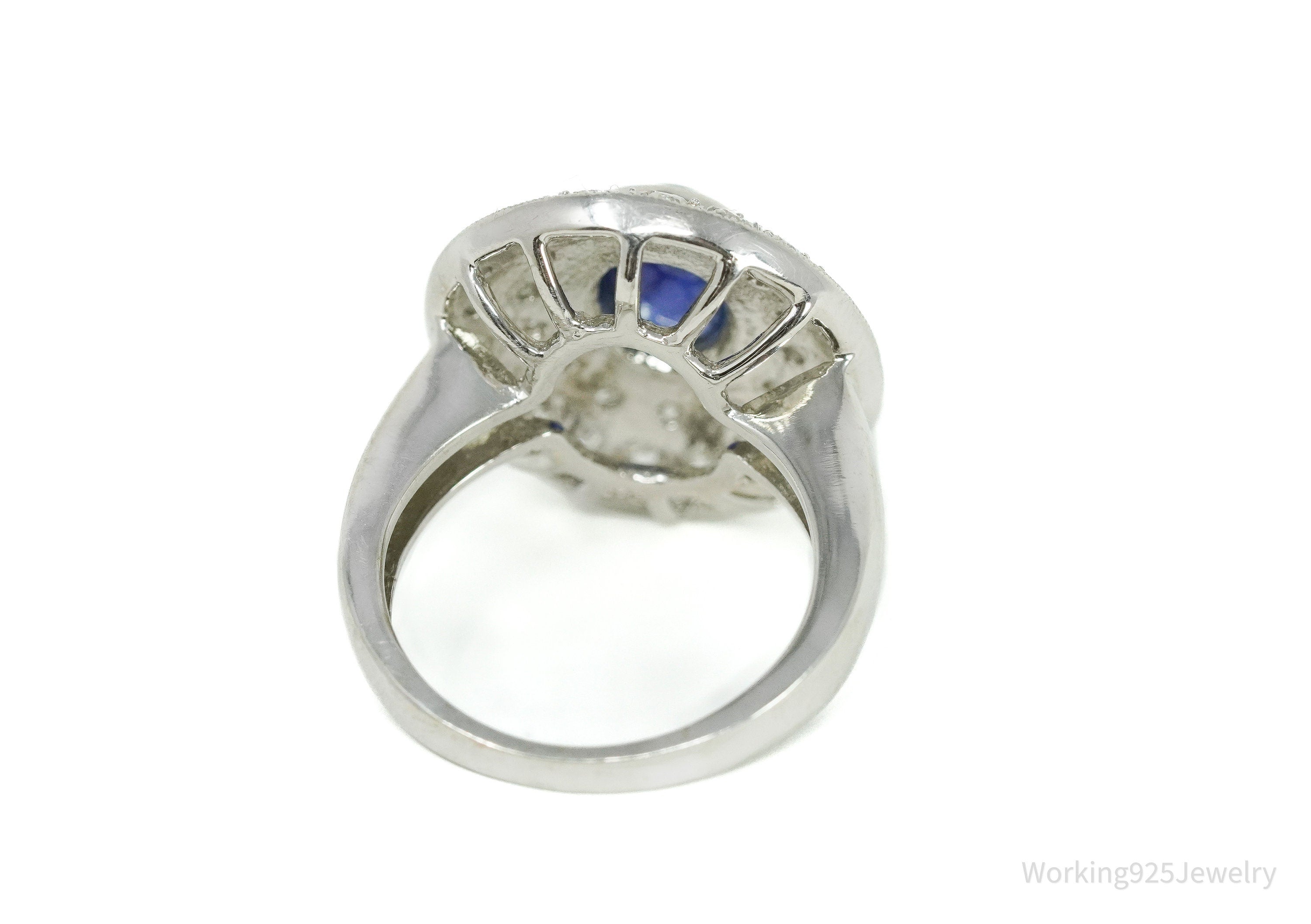 18K White Gold & Natural Sapphire with Diamond Bezel Set Ring - Size 4