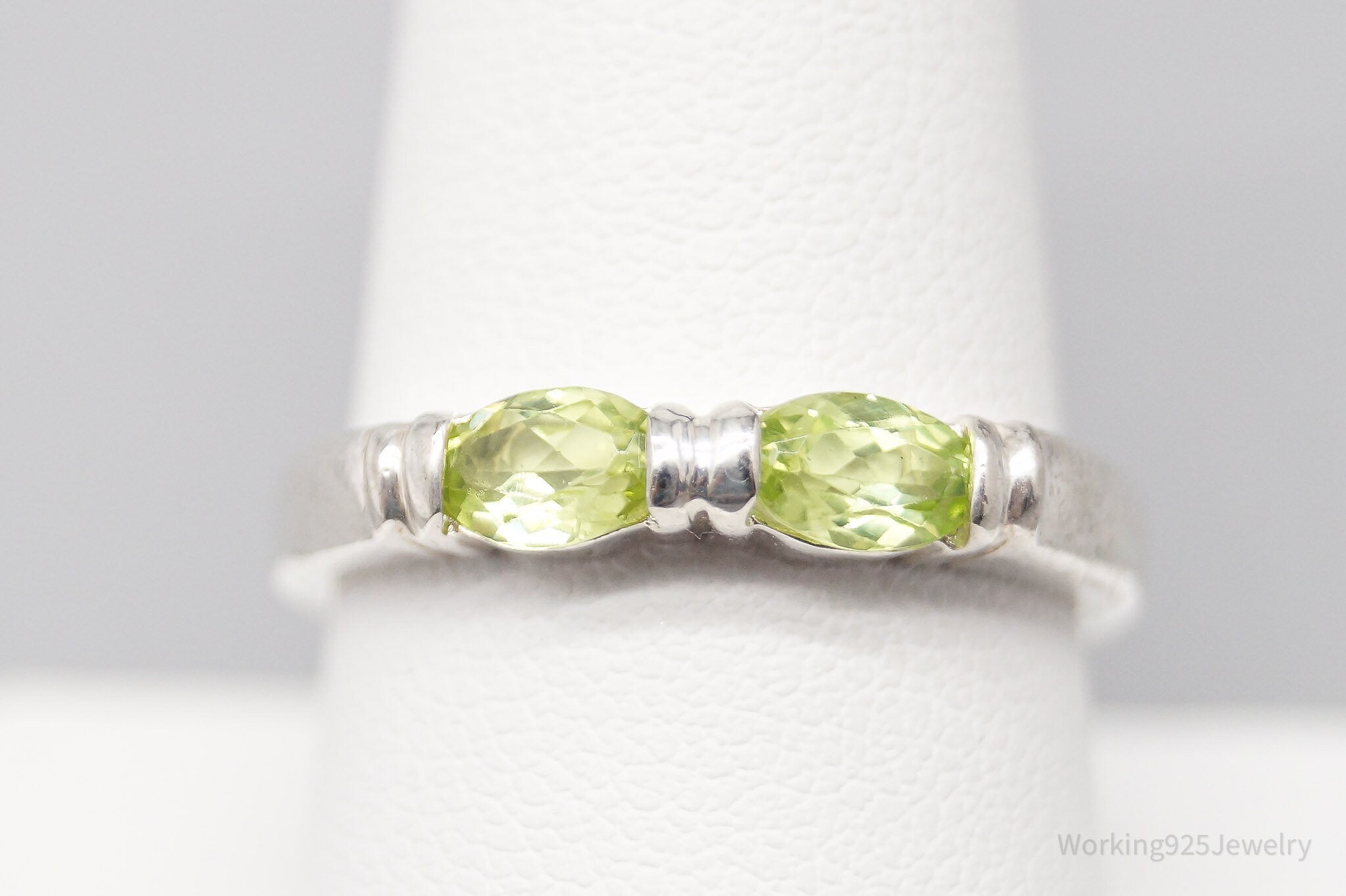 Vintage Peridot Sterling Silver Ring - Size 9