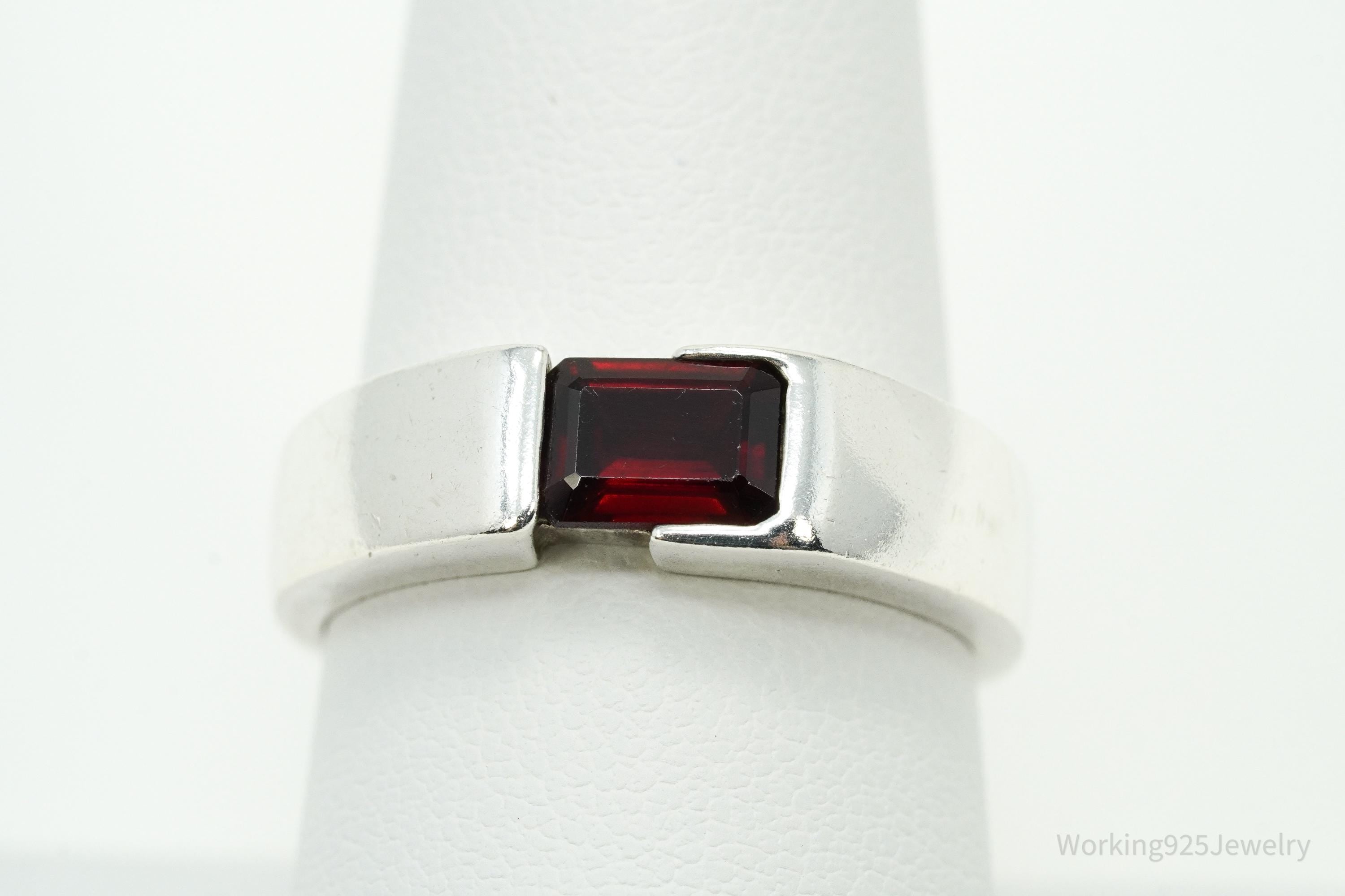 Vintage Garnet Modernist Style Sterling Silver Ring - Size 8.75