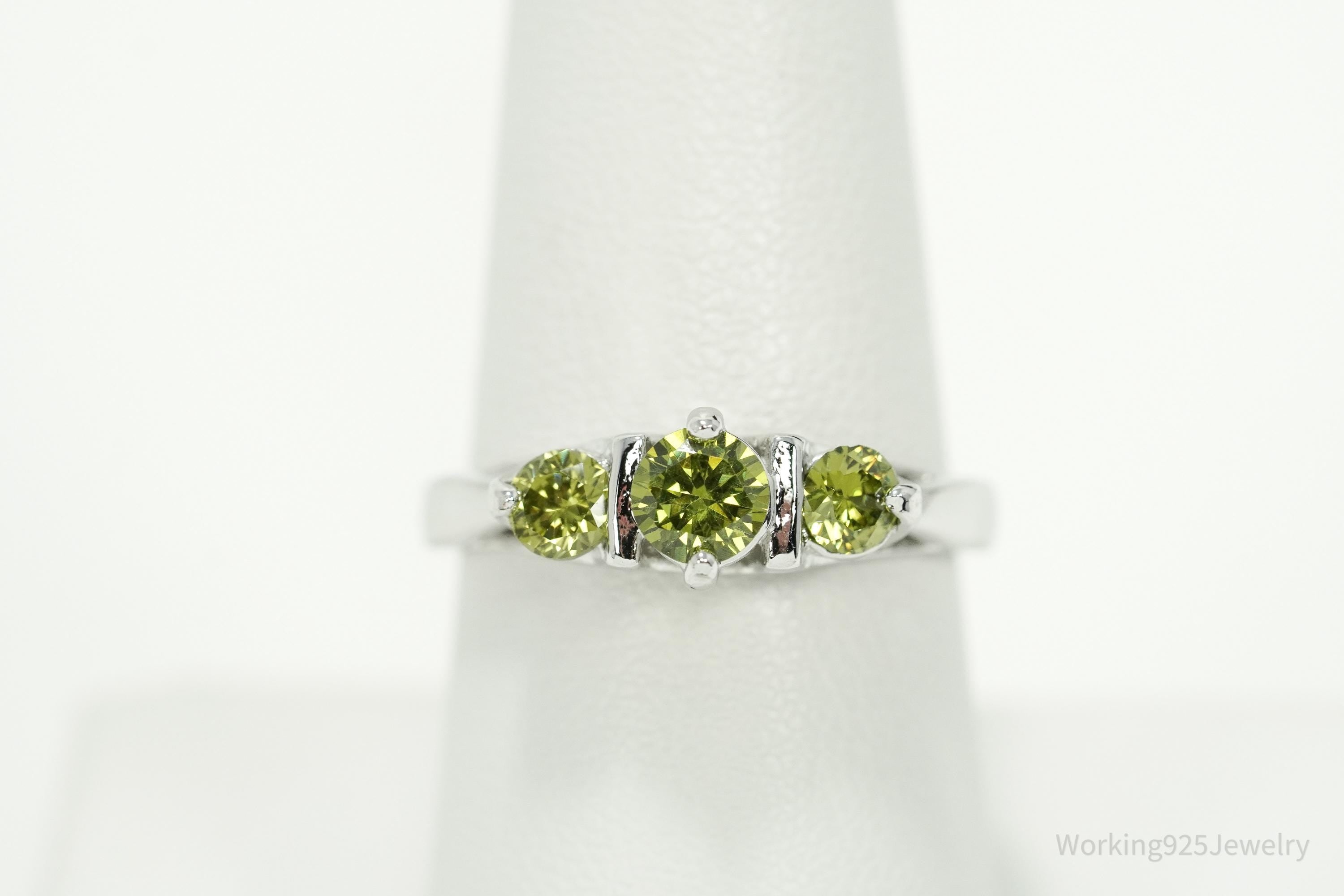 Green Peridot Sterling Silver Ring - Size 8