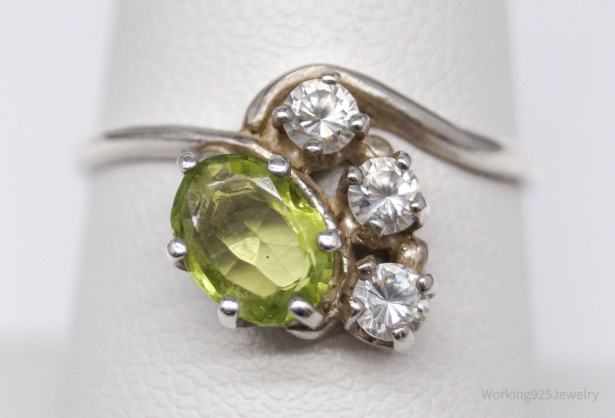 Vintage Peridot & Cubic Zirconia Sterling Silver Ring - Size 8.25