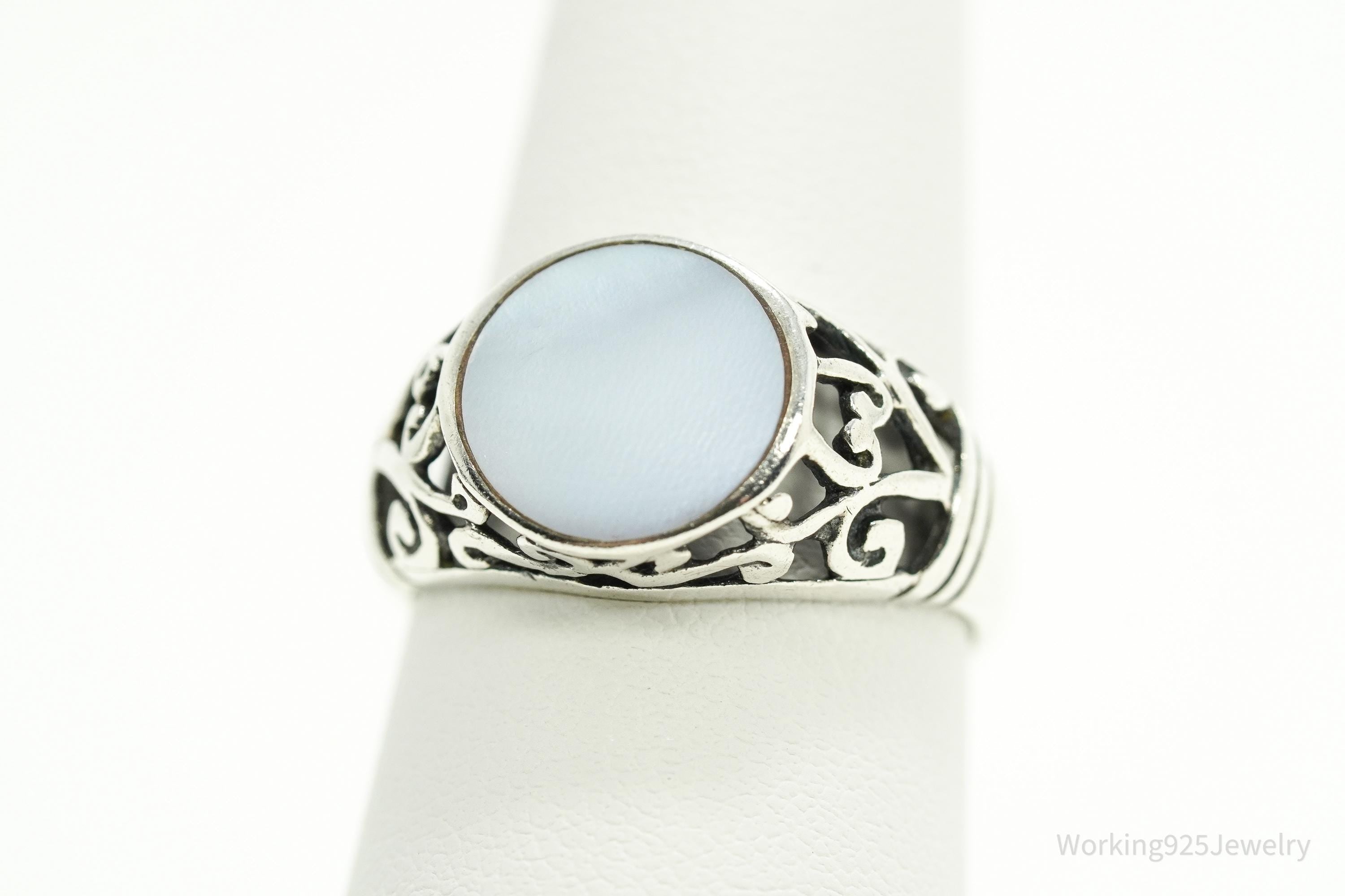 Vintage Blue Mother Of Pearl Sterling Silver Ring - Size 8.25