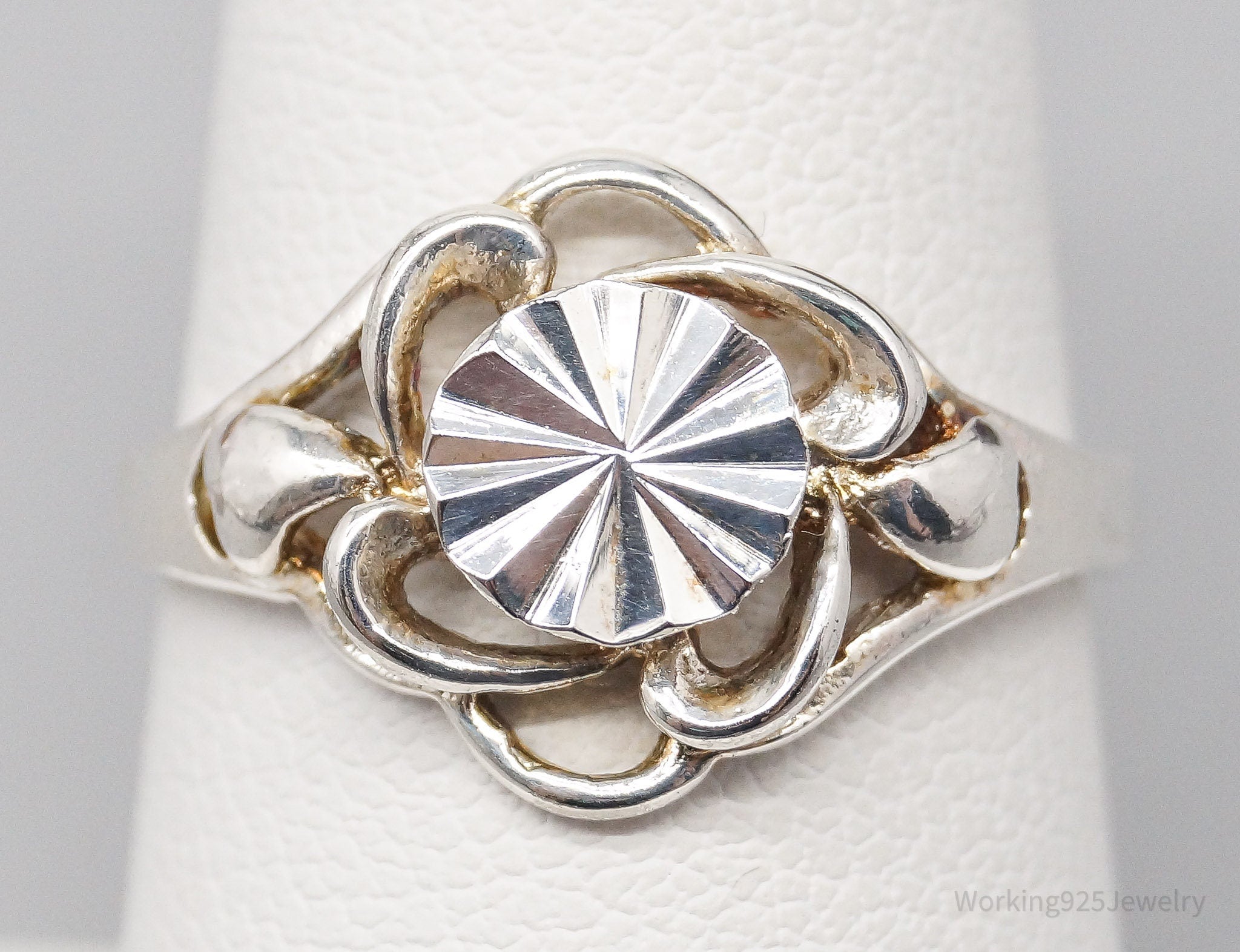 Vintage Diamond Cut Design Sterling Silver Ring - Size 7.5