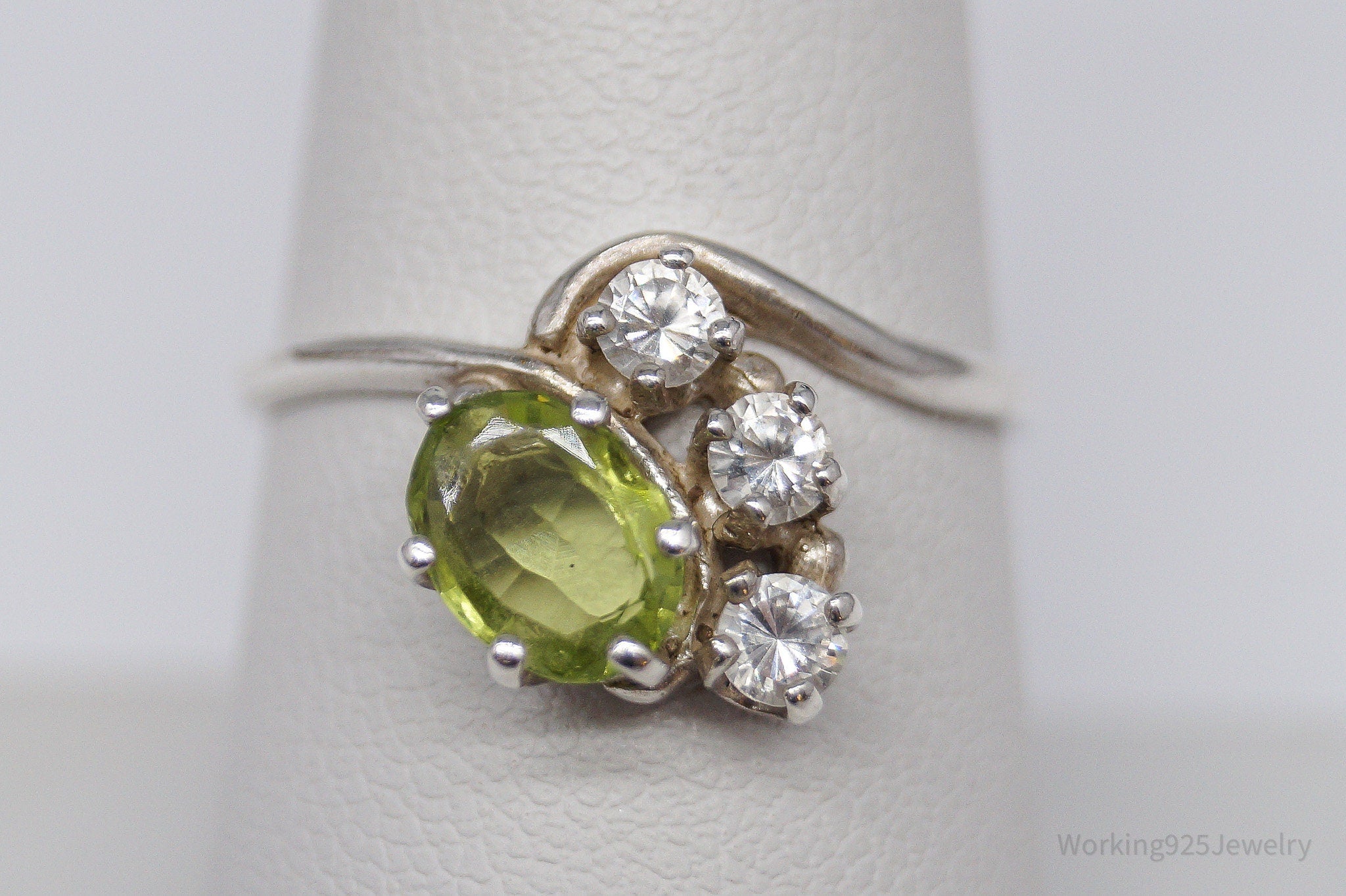 Vintage Peridot & Cubic Zirconia Sterling Silver Ring - Size 8.25