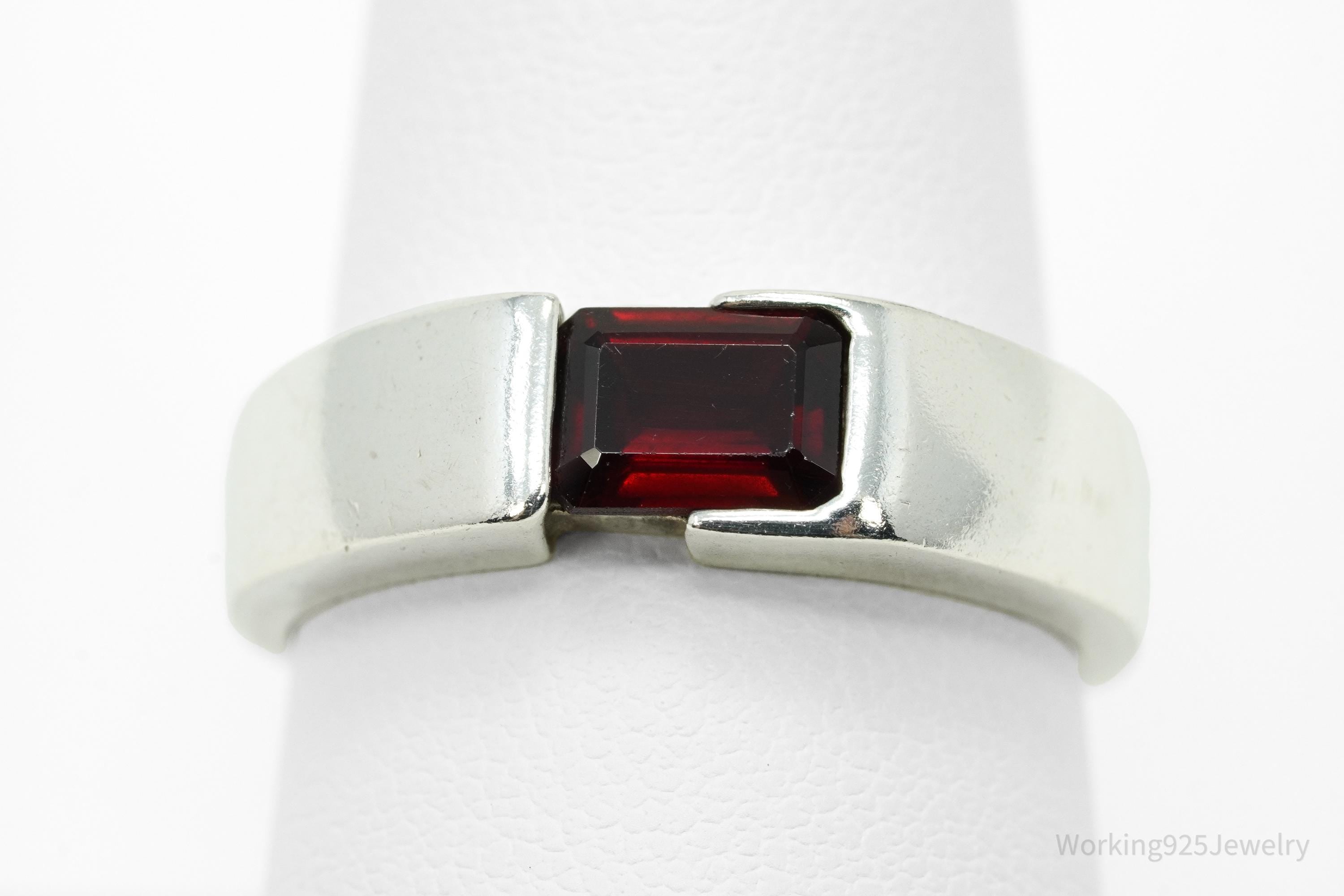 Vintage Garnet Modernist Style Sterling Silver Ring - Size 8.75