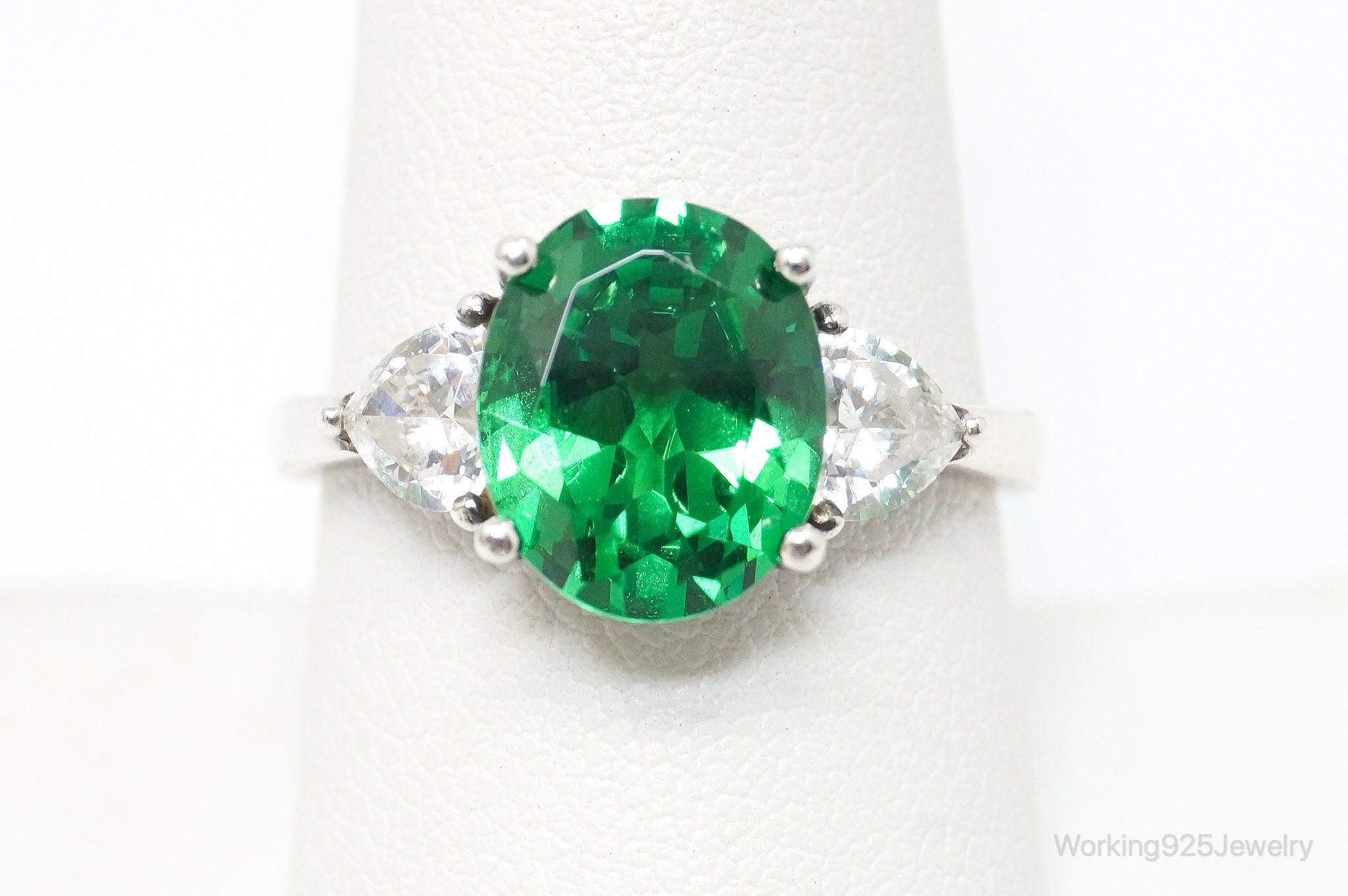 Vintage Simulated Emerald DQCZ Accented Sterling Silver Ring SZ 8.5