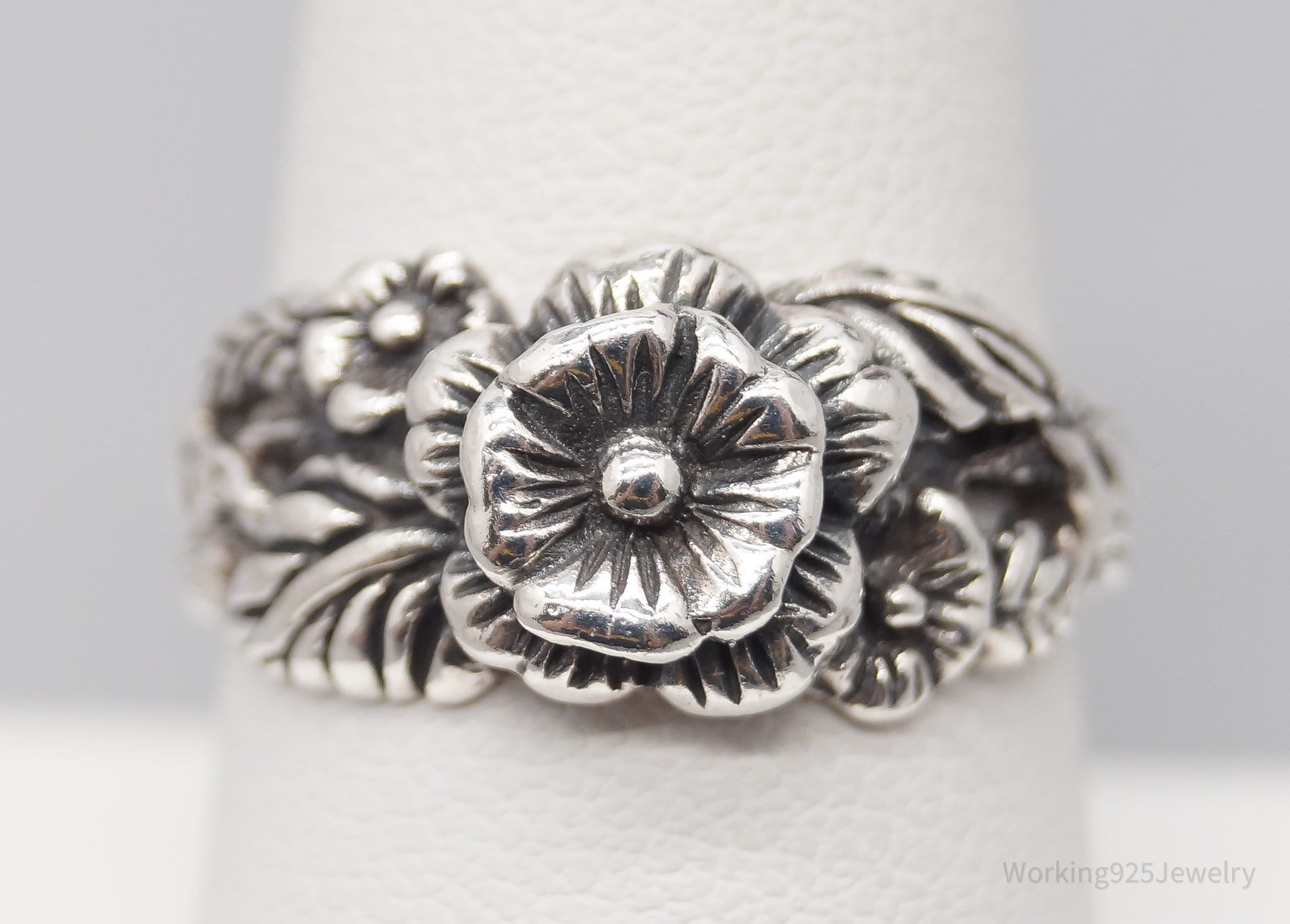 Vintage Flowers Sterling Silver Ring - Size 8.25