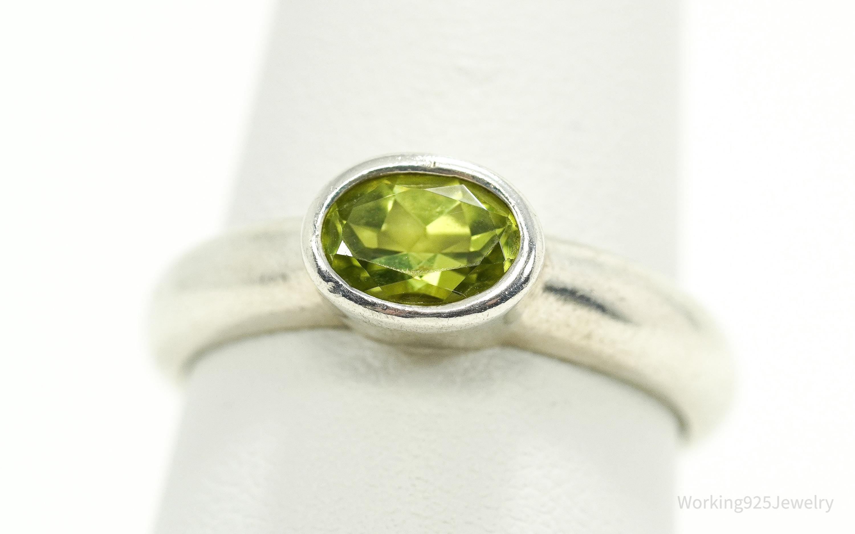 Vintage Green Peridot Sterling Silver Ring - Size 8