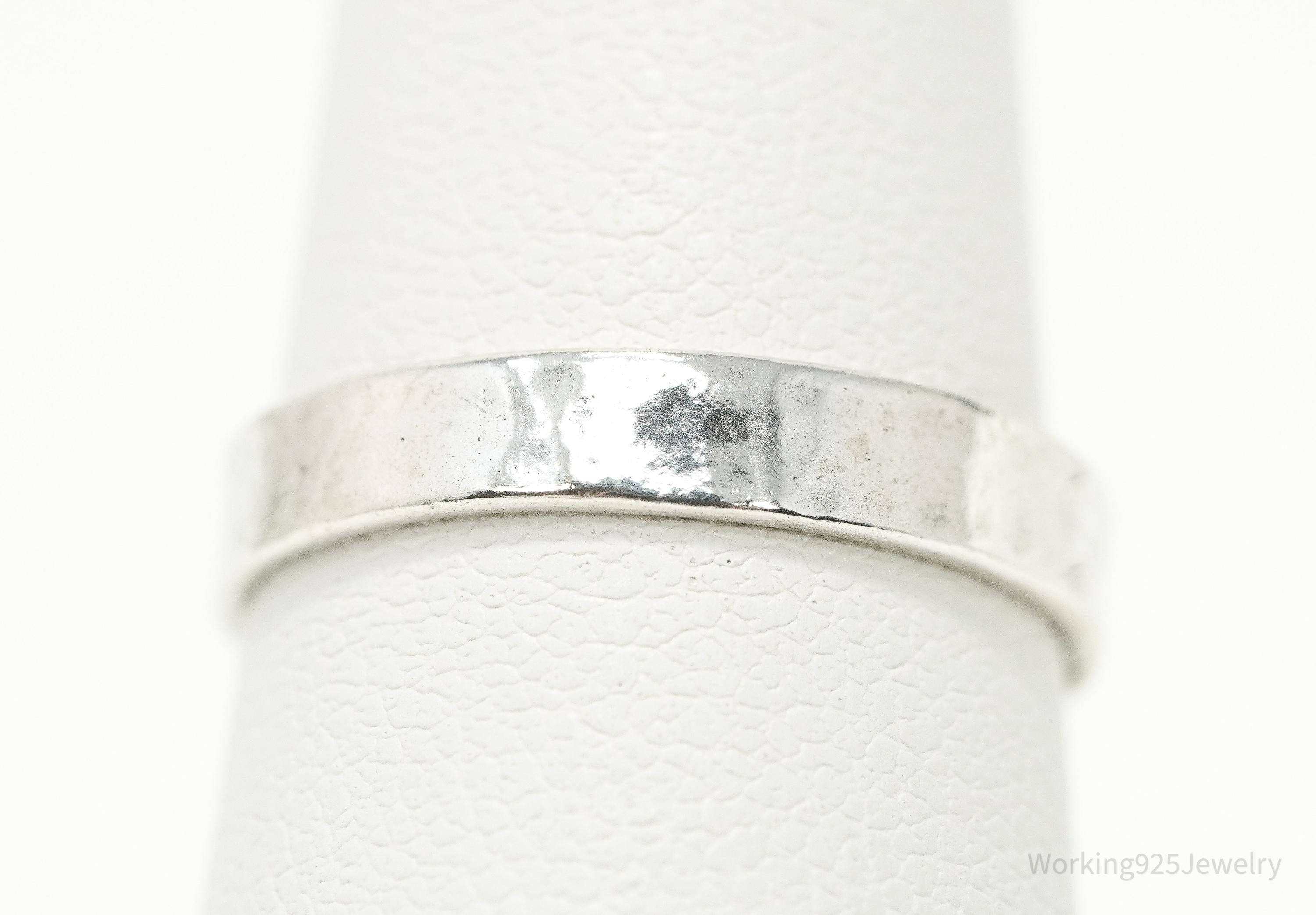 Vintage Silpada Retired Hammered Style Sterling Silver Band Ring - Size 7.25