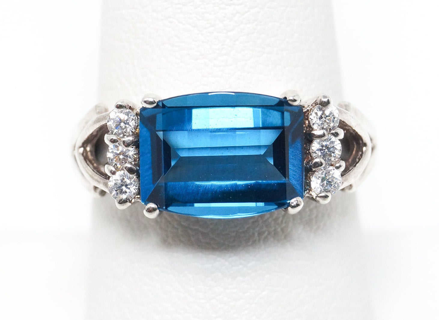 Vintage Art Deco Style Blue Diamonique Cubic Zirconia Sterling Silver Ring SZ 8