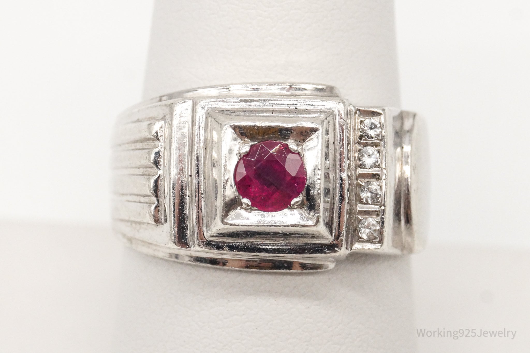 Vintage Ruby Cubic Zirconia Sterling Silver Band Ring - Size 8.5