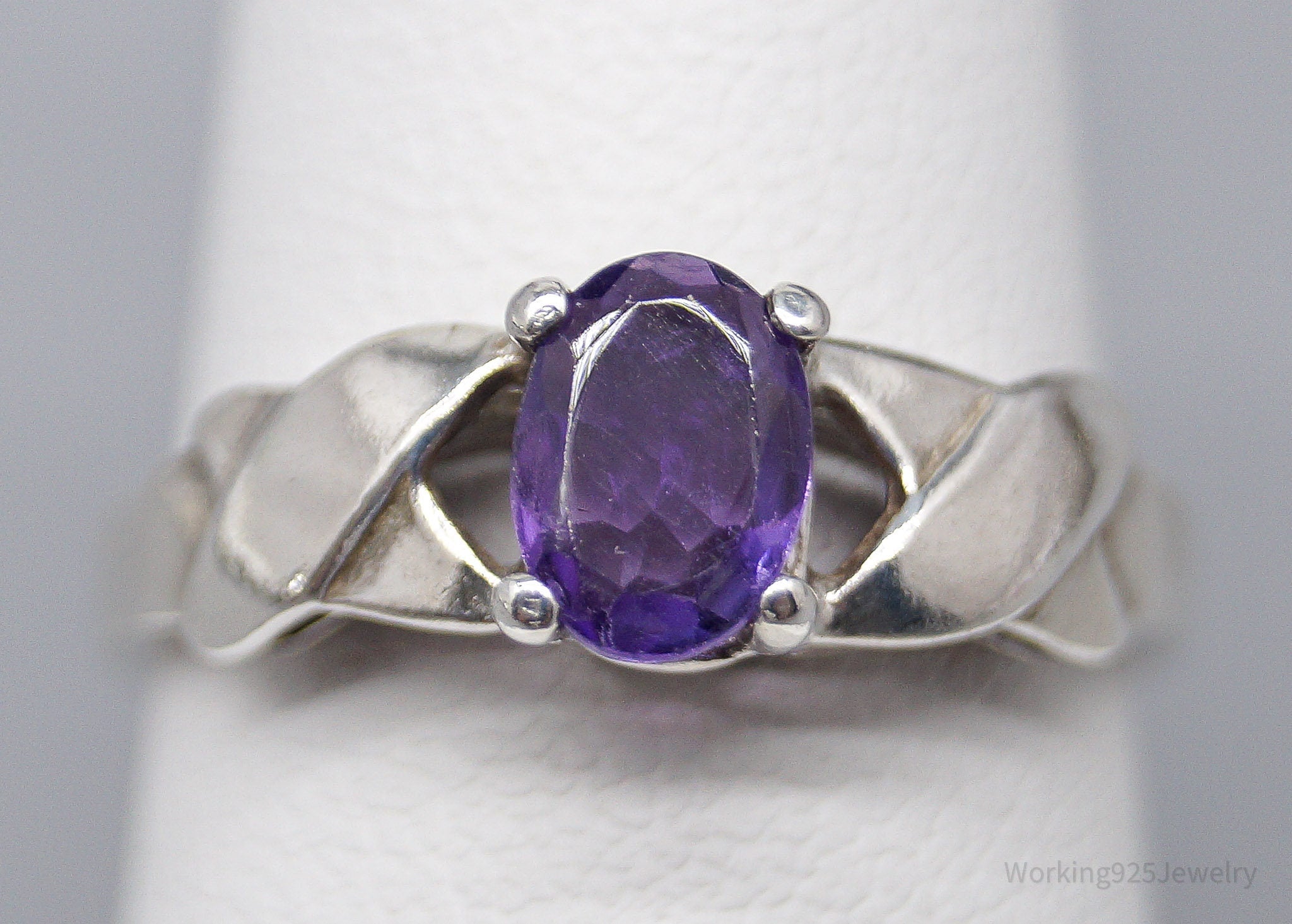 Vintage Amethyst Sterling Silver Ring - Size 7