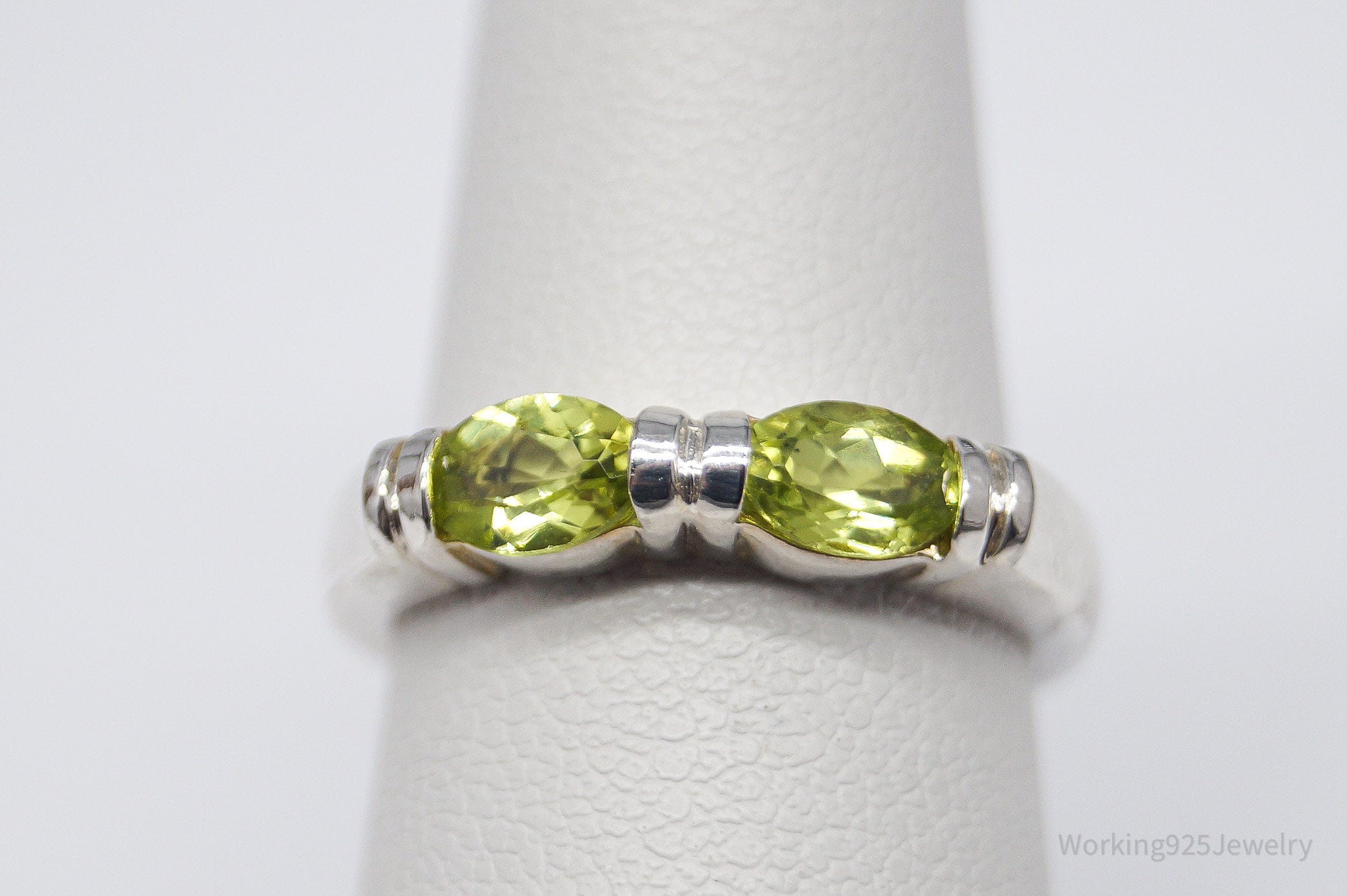 Vintage Peridot Sterling Silver Ring - Size 6