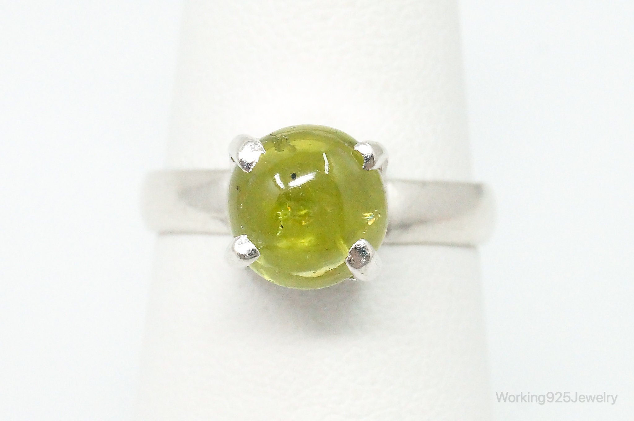 Vintage Round Green Peridot Sterling Silver Ring Size 7