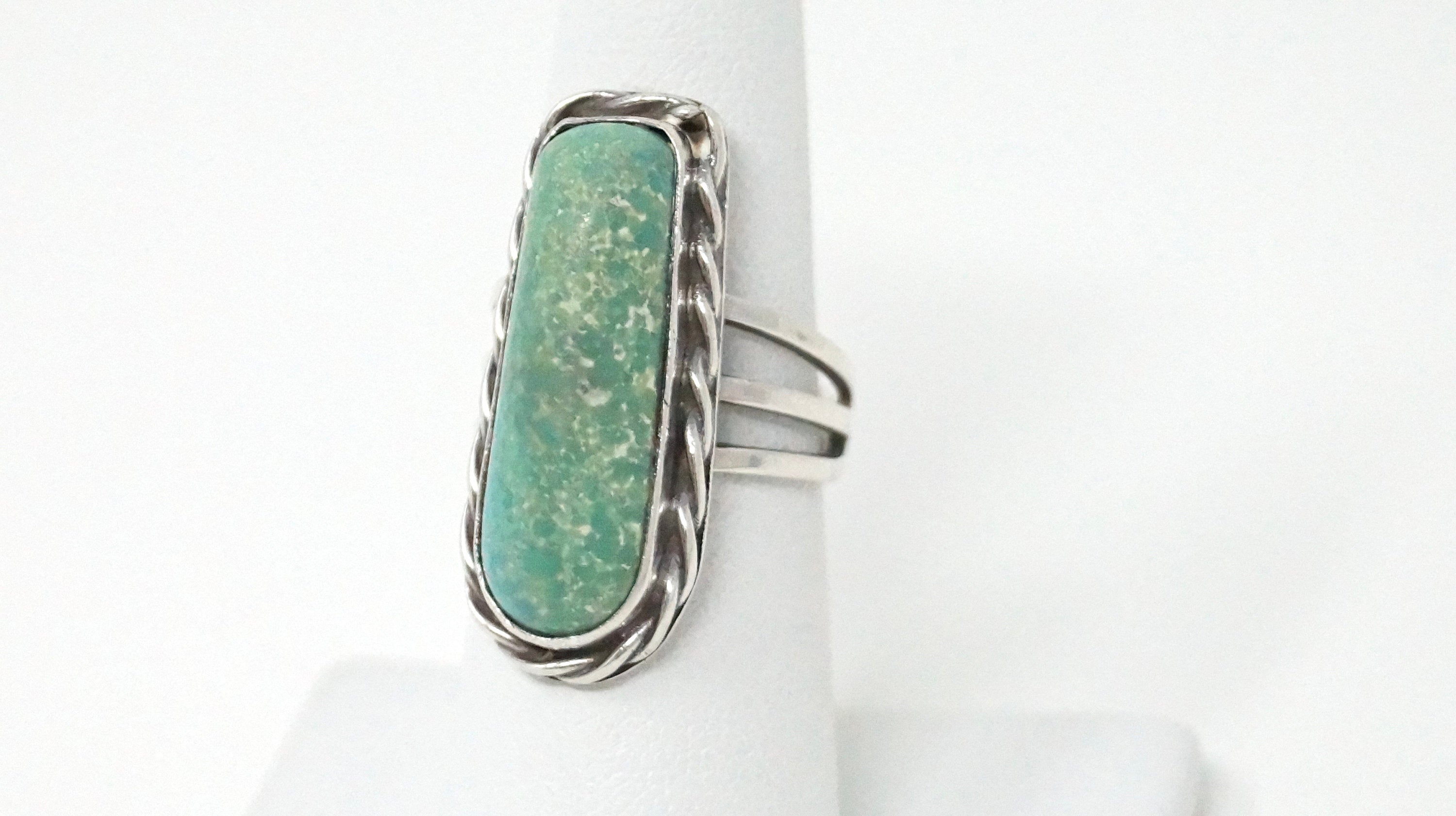 Vintage Southwestern Turquoise Sterling Silver Ring - Size 6.75