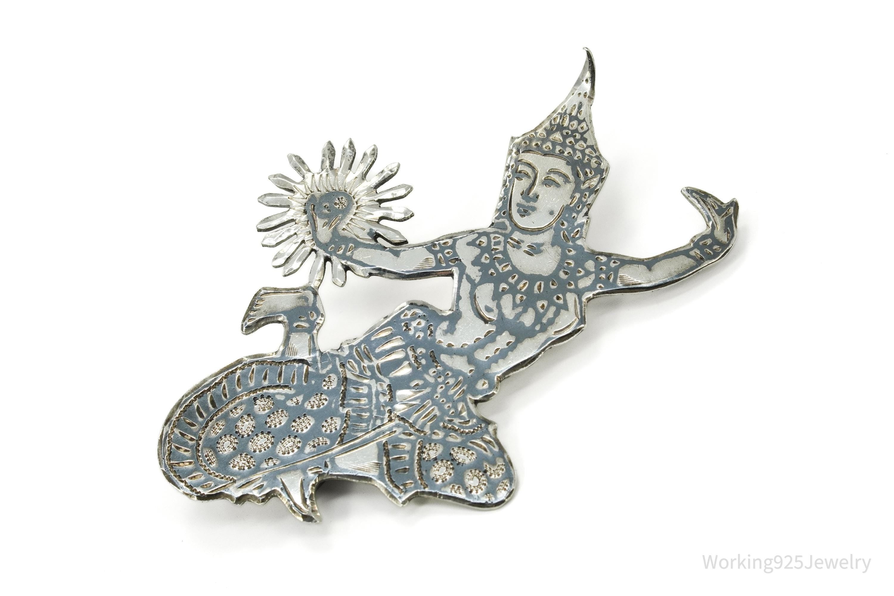 Large Vintage Thai Nakon Siam Black Enamel Sterling Silver Brooch Pin